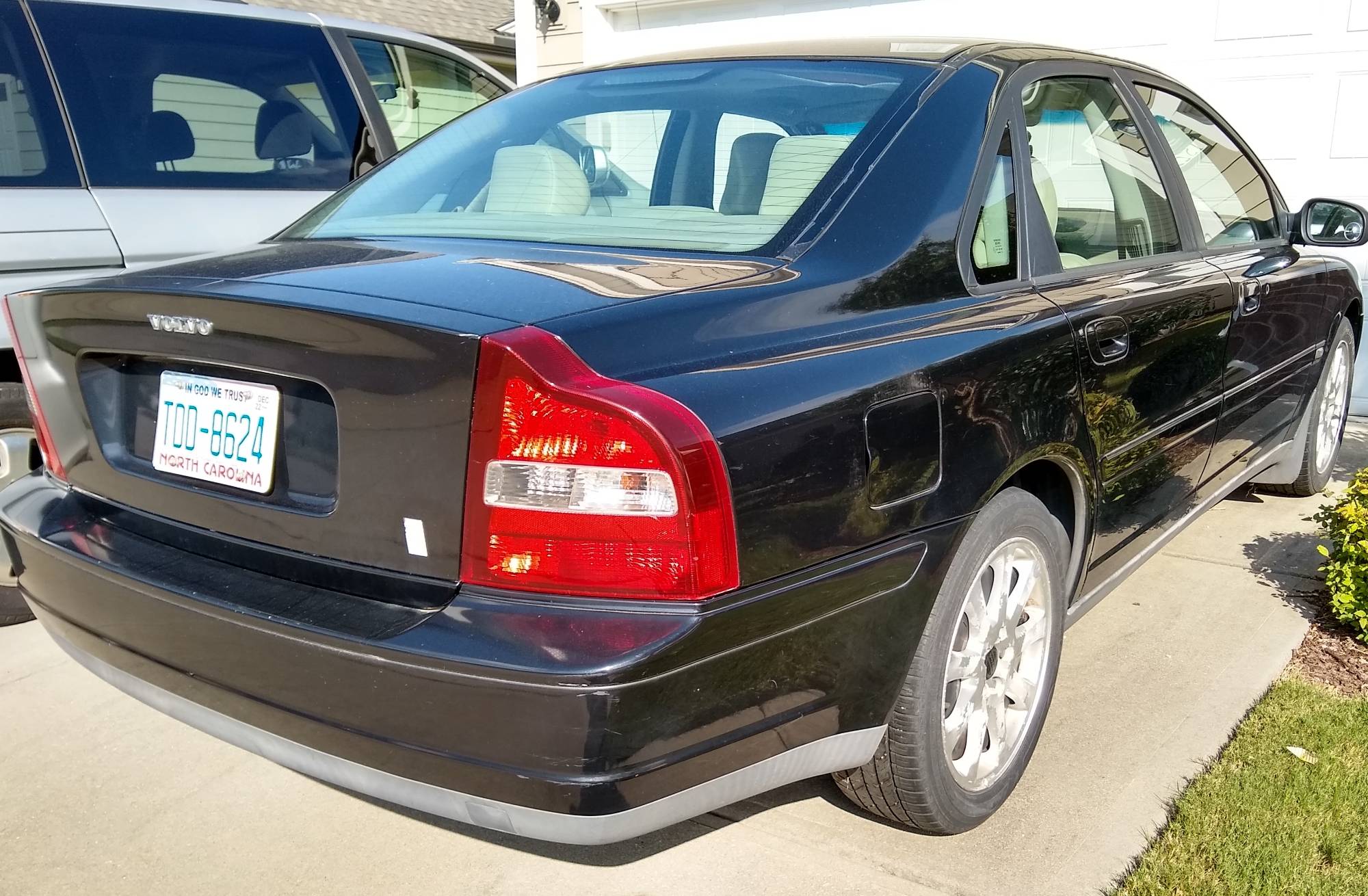 6 S80 T6 Passenger Side Rear.jpg