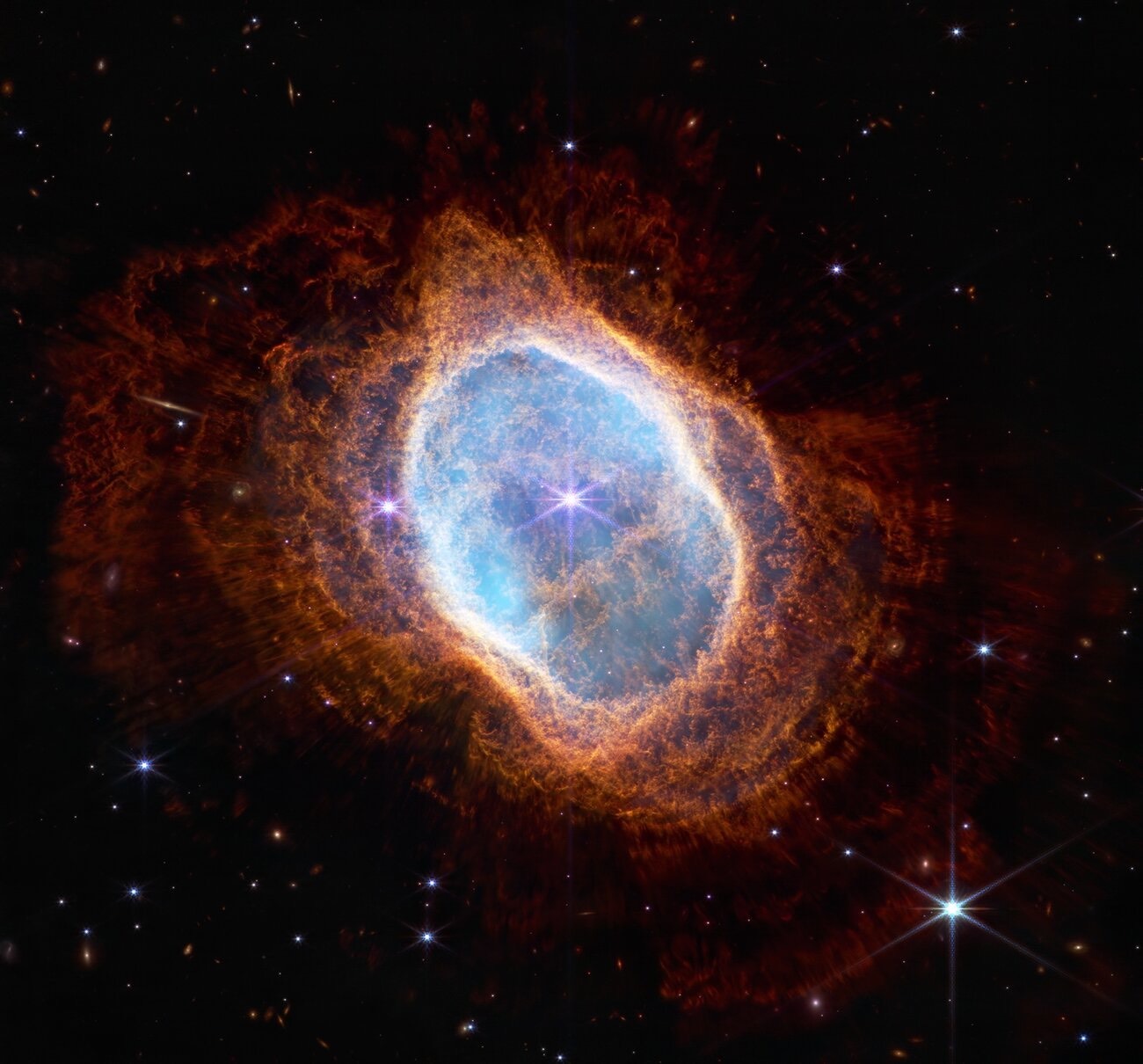 southern-ring-nebula-2-_custom-60c7d16d9c36f085646be2dad4585892c783952d-s1300-c85.jpg