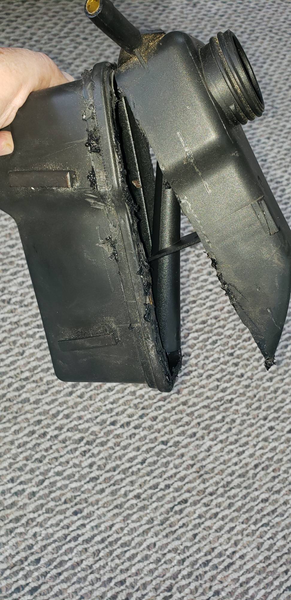 04_PS return tube pointing down_forced by rectangle of plastic.jpg