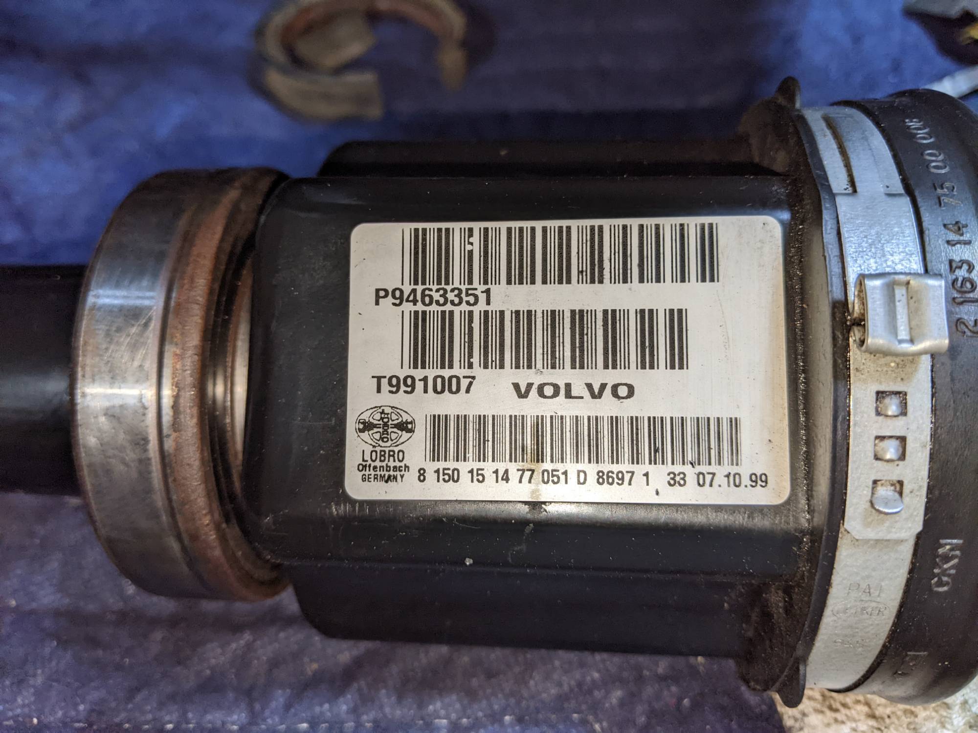 RHF AWD axle from 00 S70 AWD