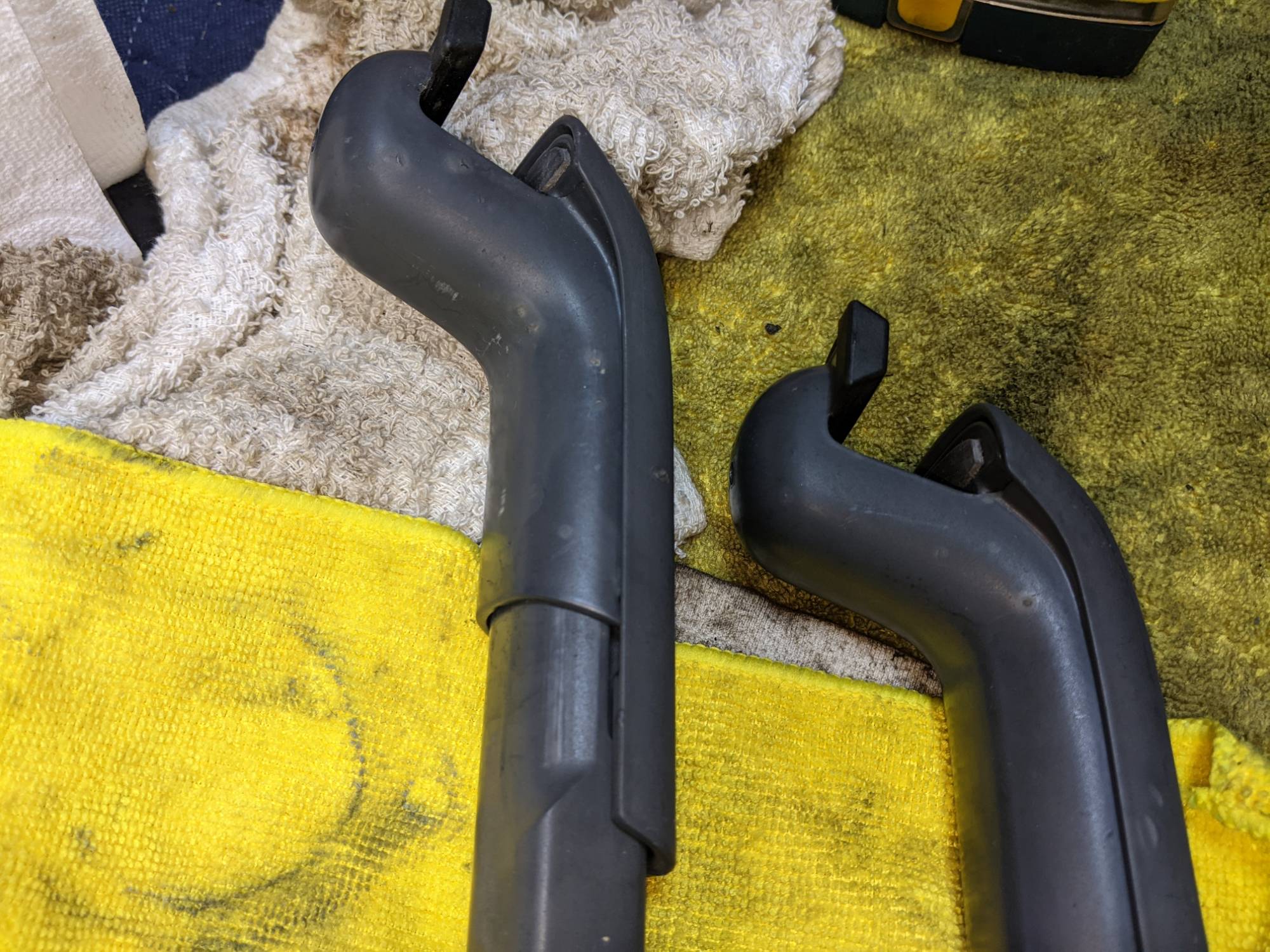 Some marking on underside of end