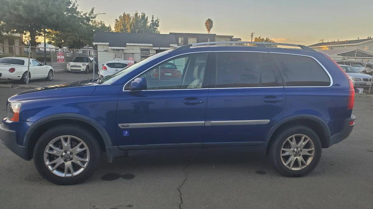 2006 XC90 Mitsubishi V8.png