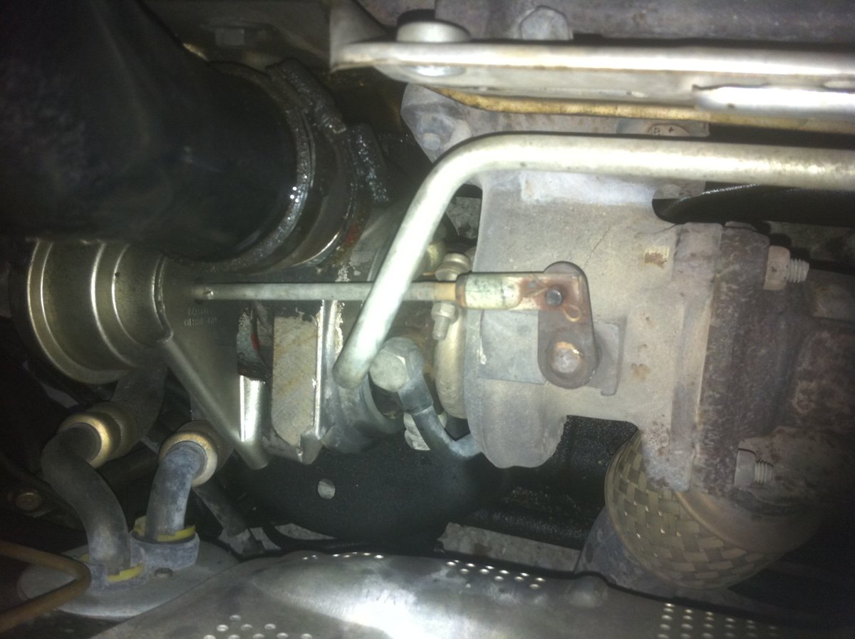 oil leak by turbo