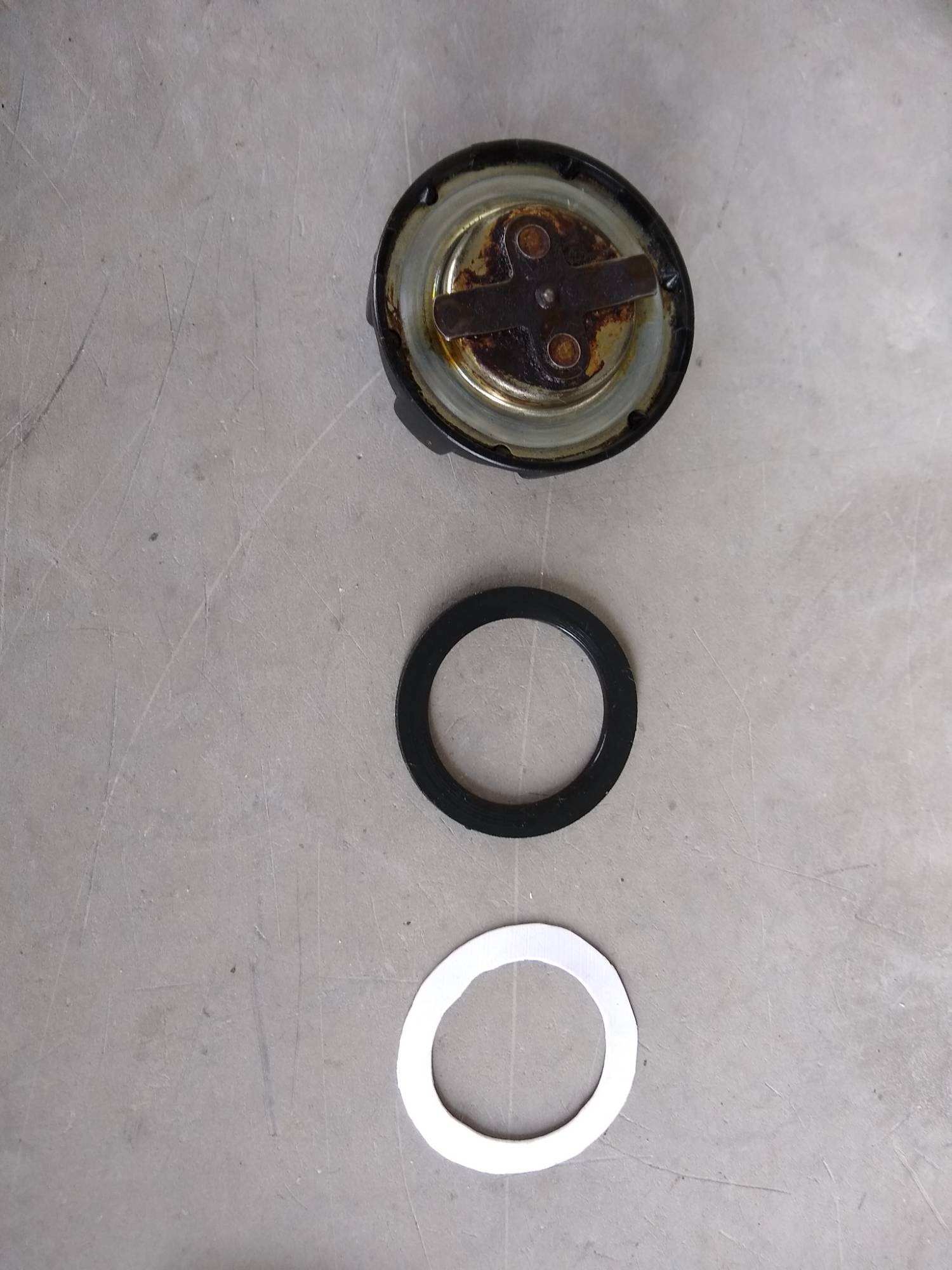 3 Oil Cap_1.jpg