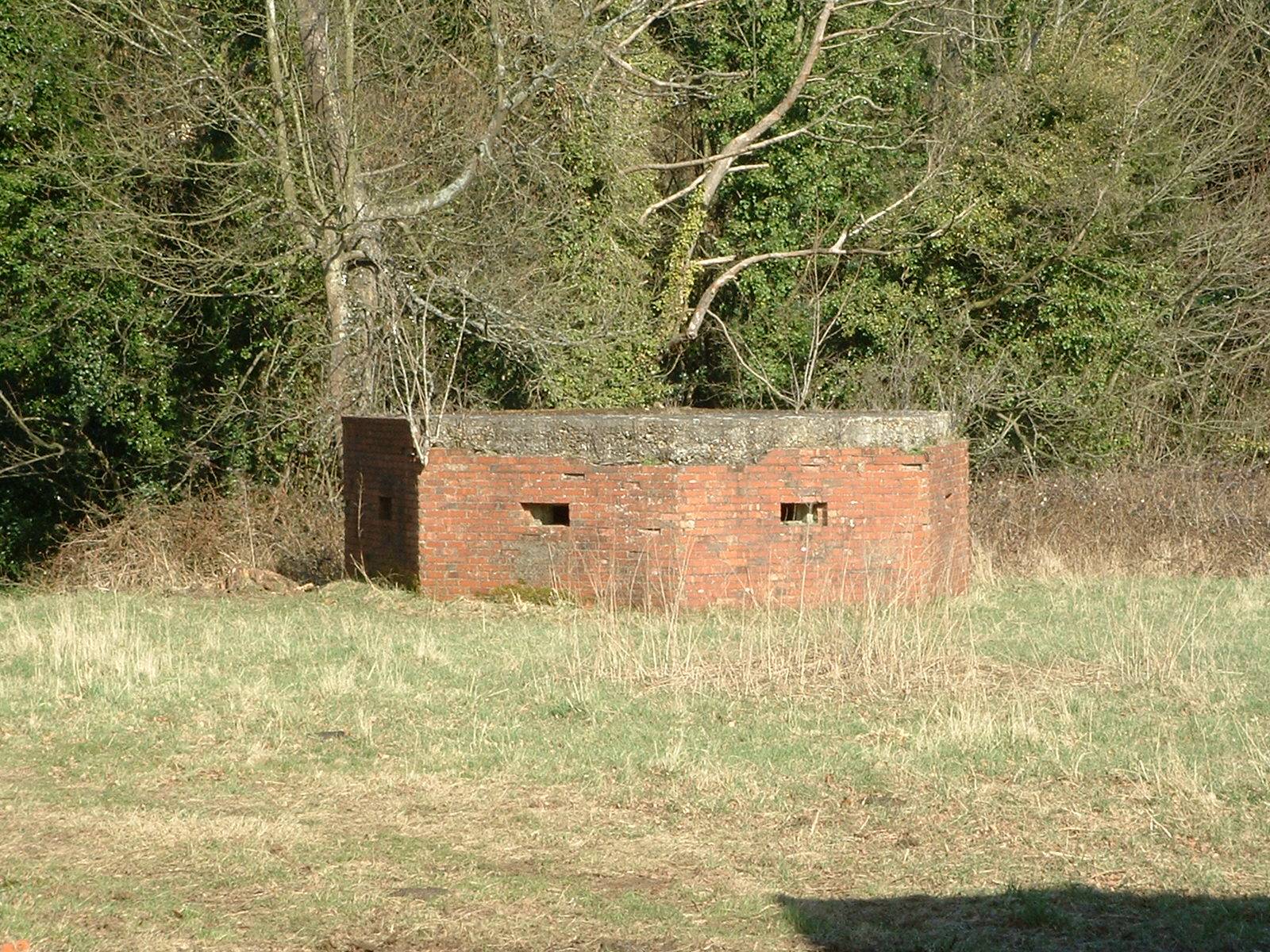 Large_pillbox,_British_WWII_fortification.jpeg
