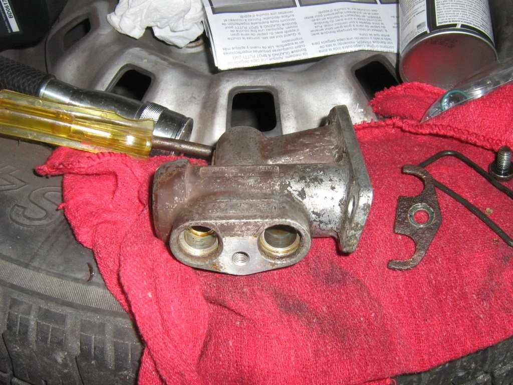 Oil thermostat showing where lines and o rings go in.