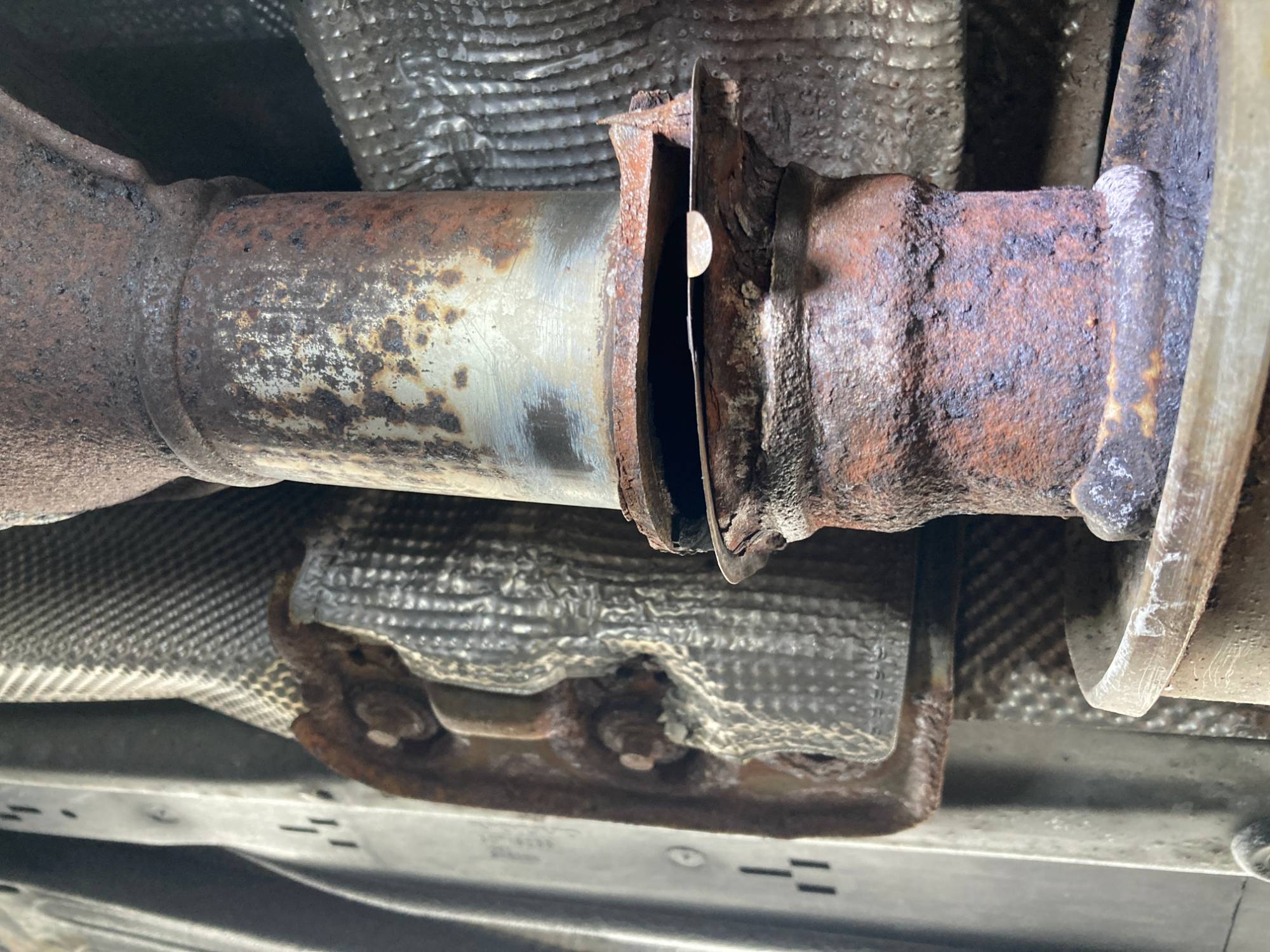 XC70 Cat to Res. Flange