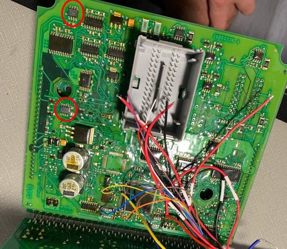 2010 XC70 unknown CEM.jpg