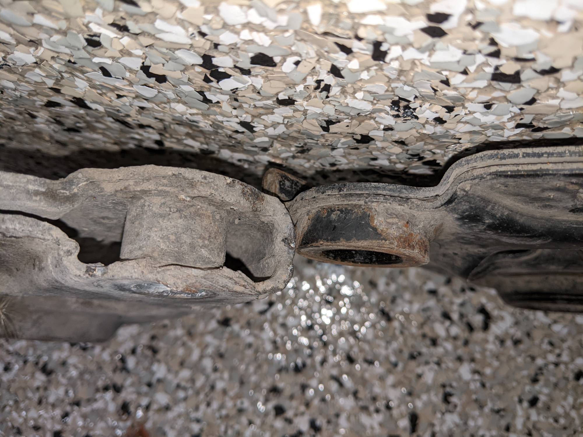 Chassis brace is thicker than standard one