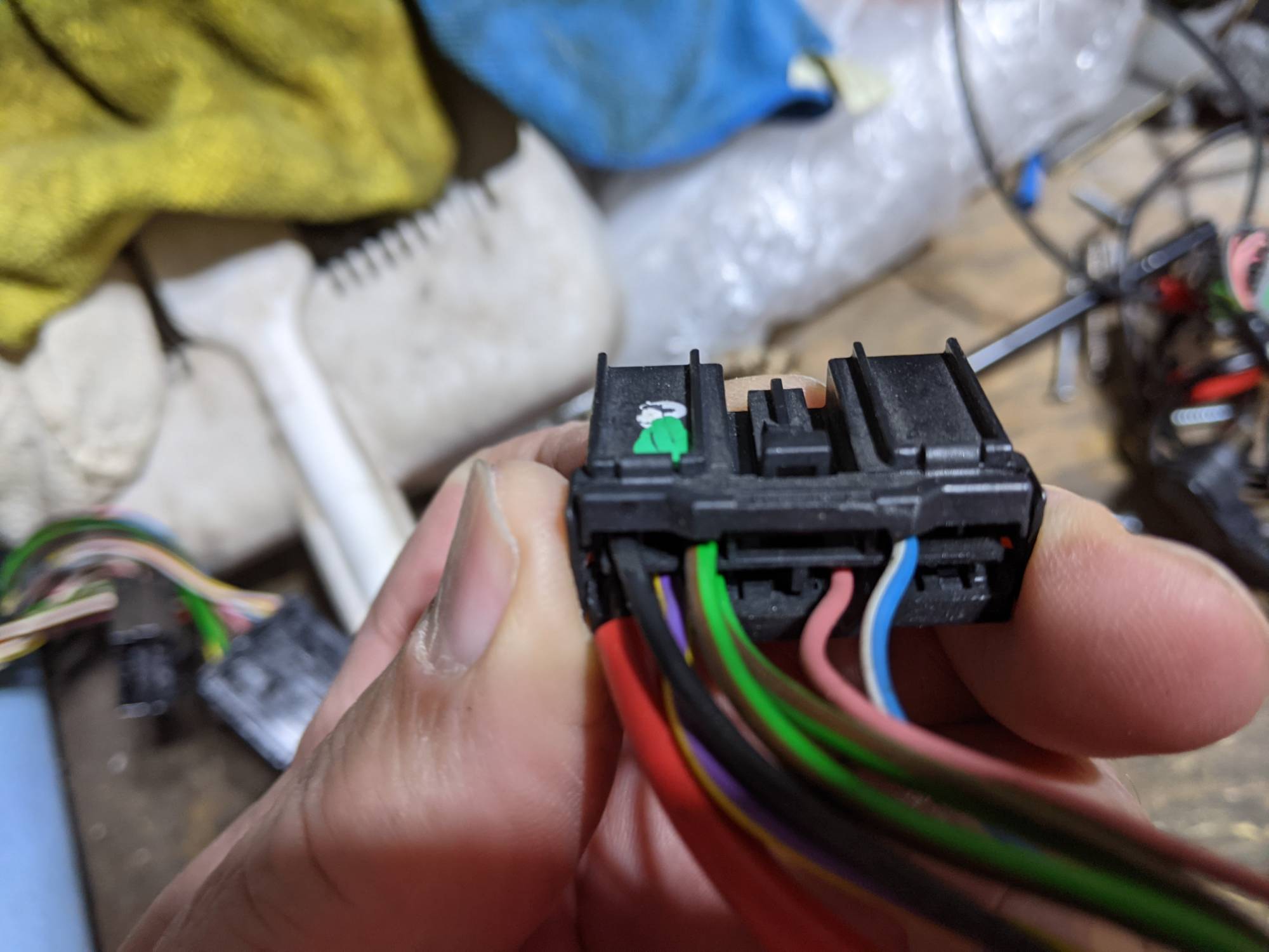 Wiring harness at head unit