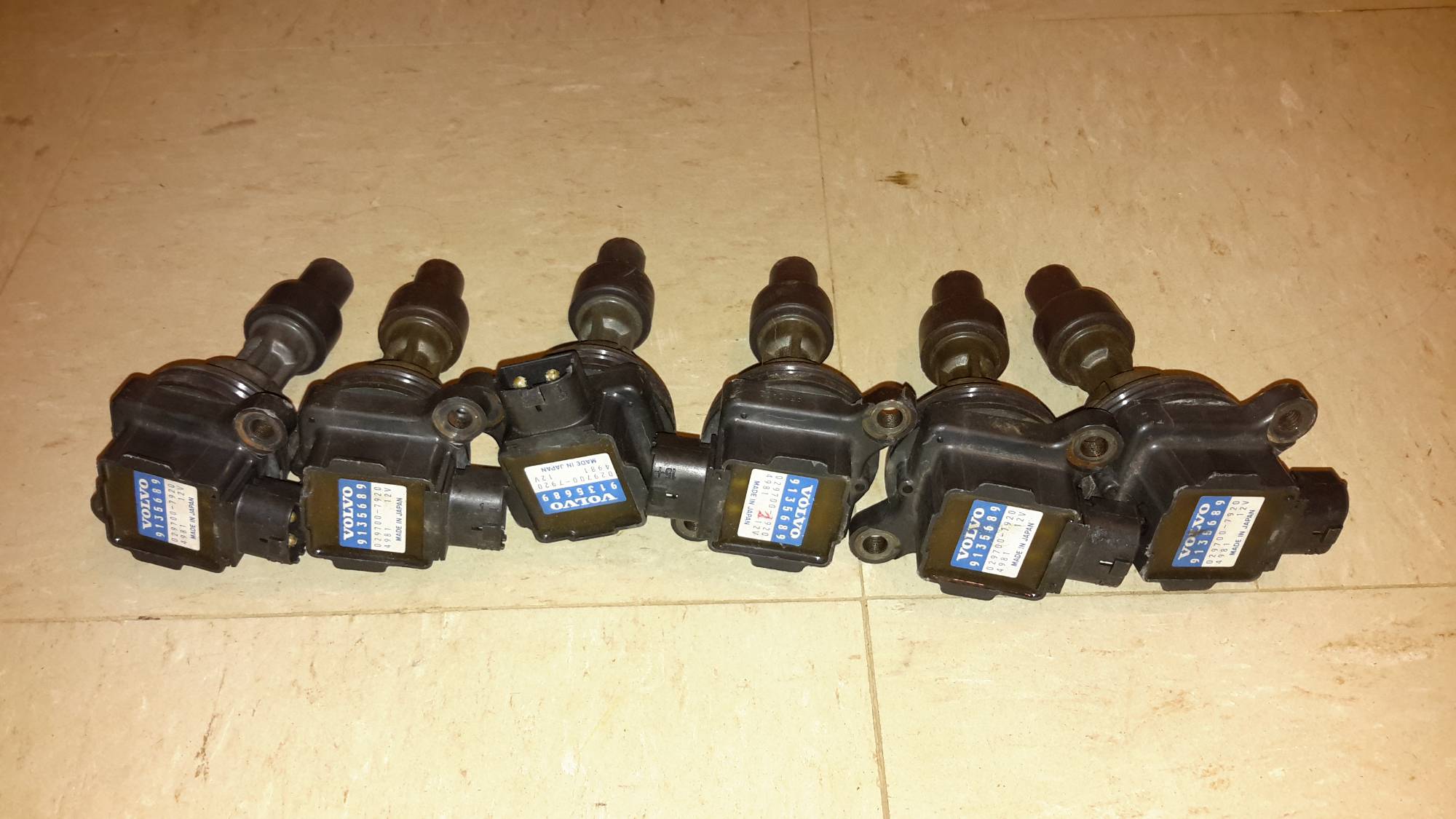 bundle of 6 like new VOLVO ignition coils for 960/sv90 $90 free ship