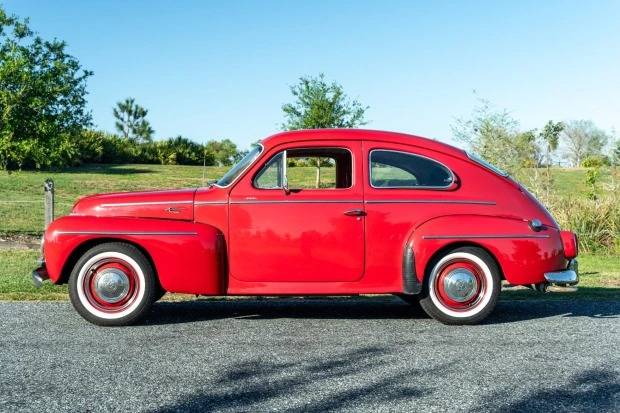 1961_volvo_pv544.jpg