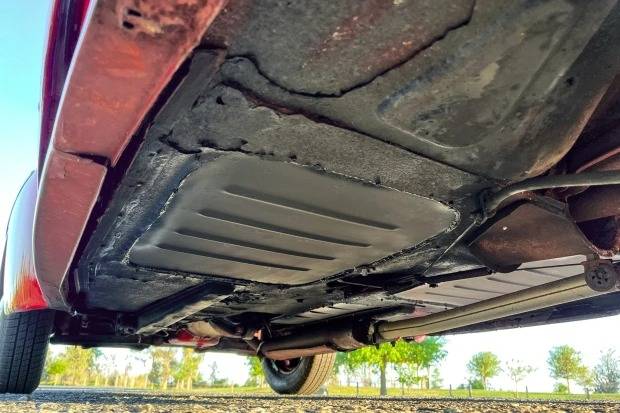 1961_volvo_pv544 under.jpg