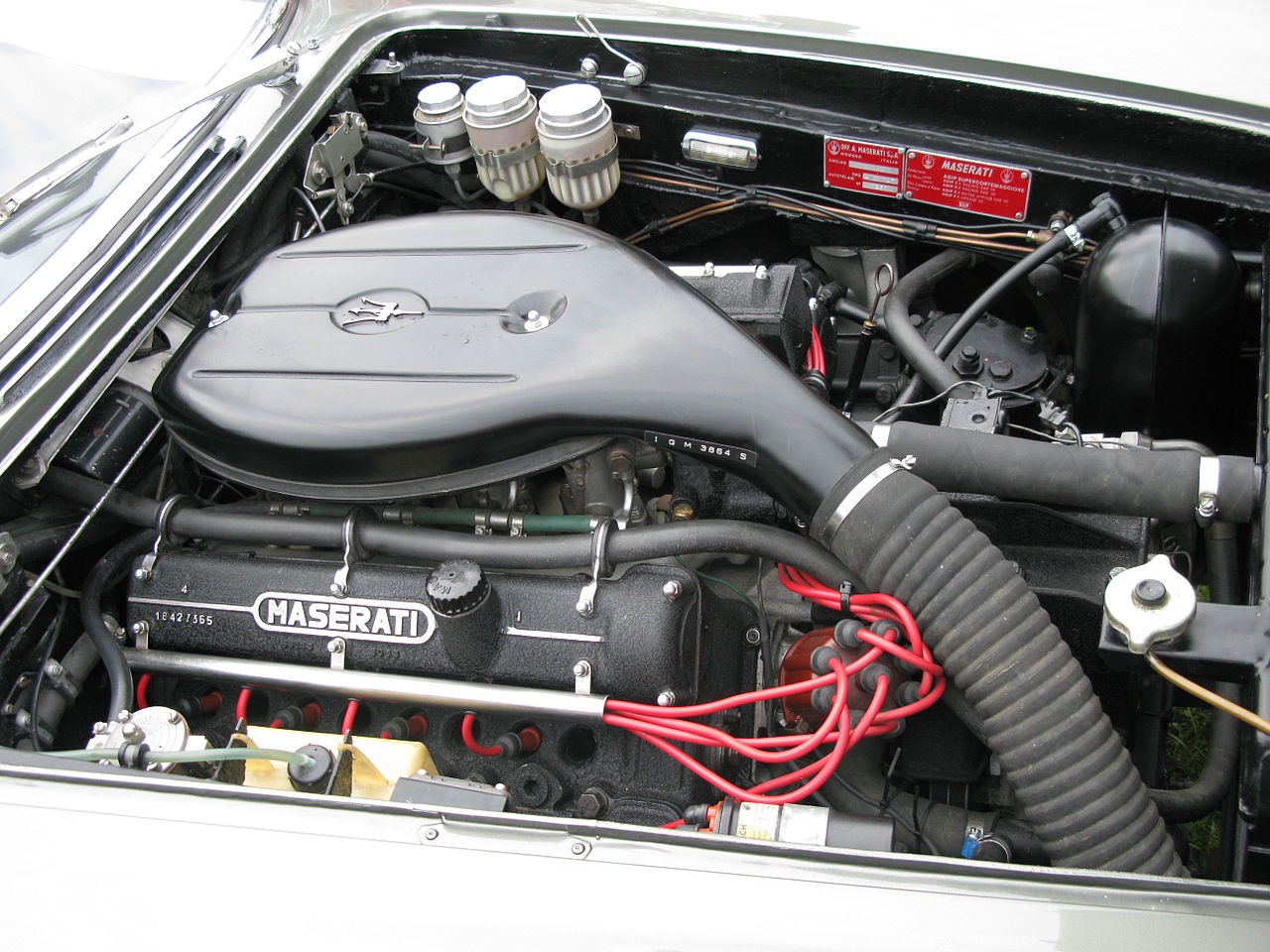 1965_Maserati_QP_I_engine.jpg