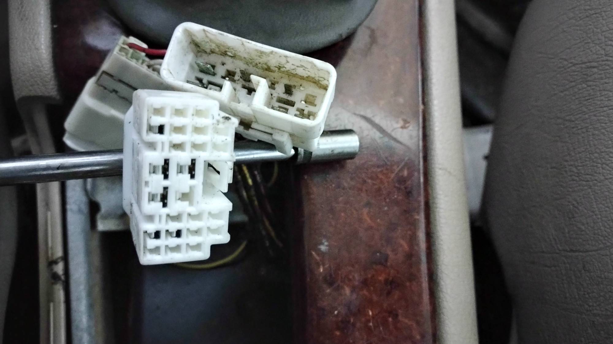 Why connector not same?