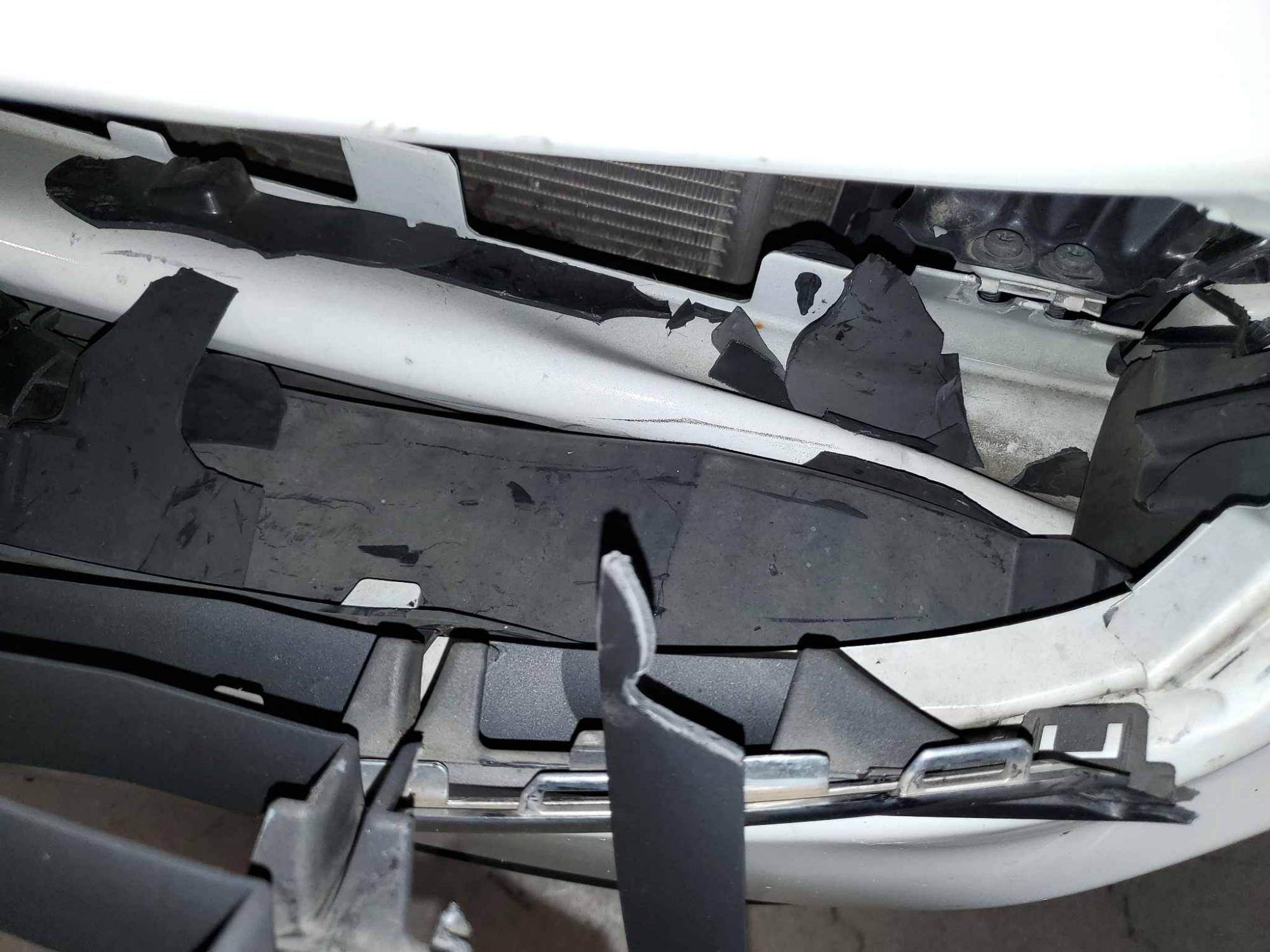 FRT BUMPER INNER COMPONENTS DAMAGED.jpg