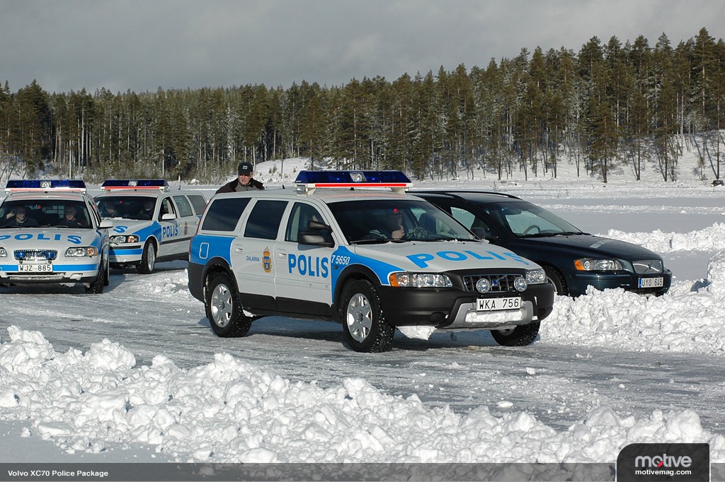 volvo-v70-xc-xc70-police-package-car-007.jpg