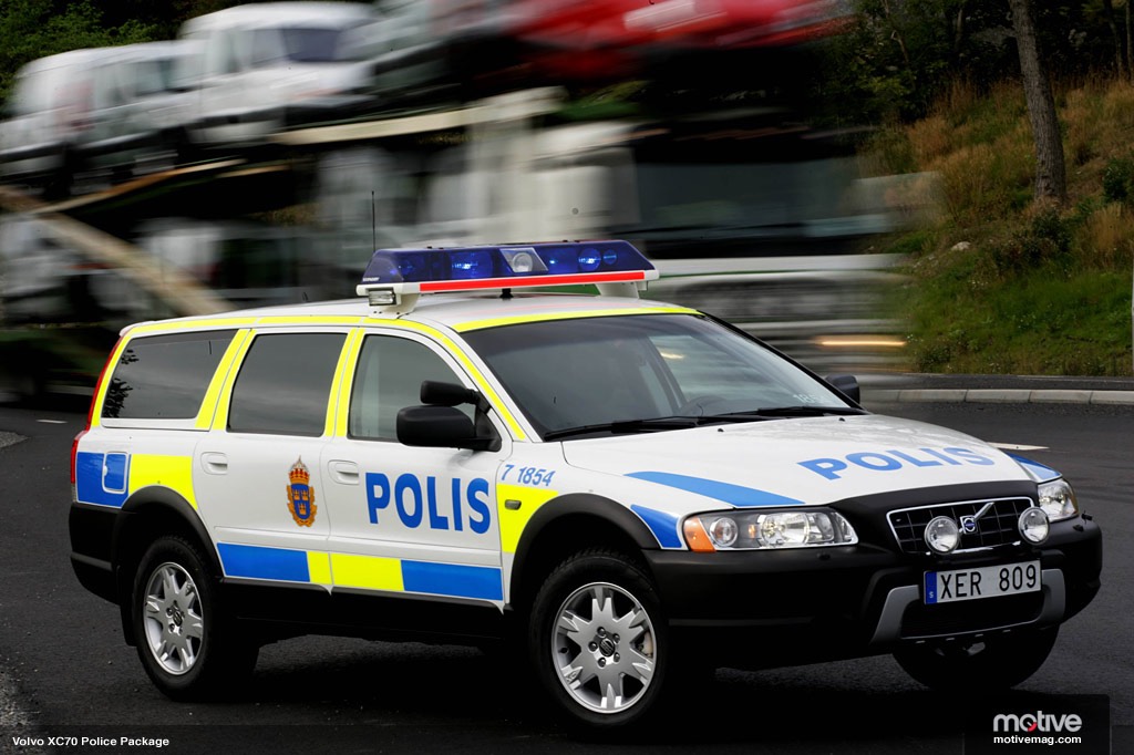 volvo-v70-xc-xc70-police-package-car-002.jpg