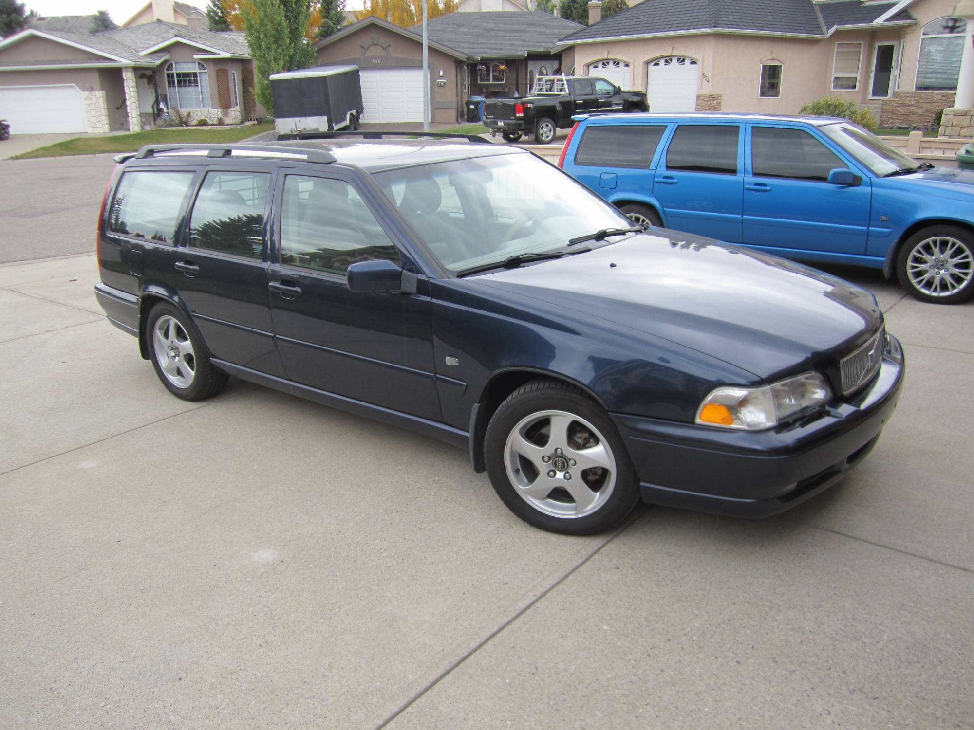 V70 base and V70R 2017