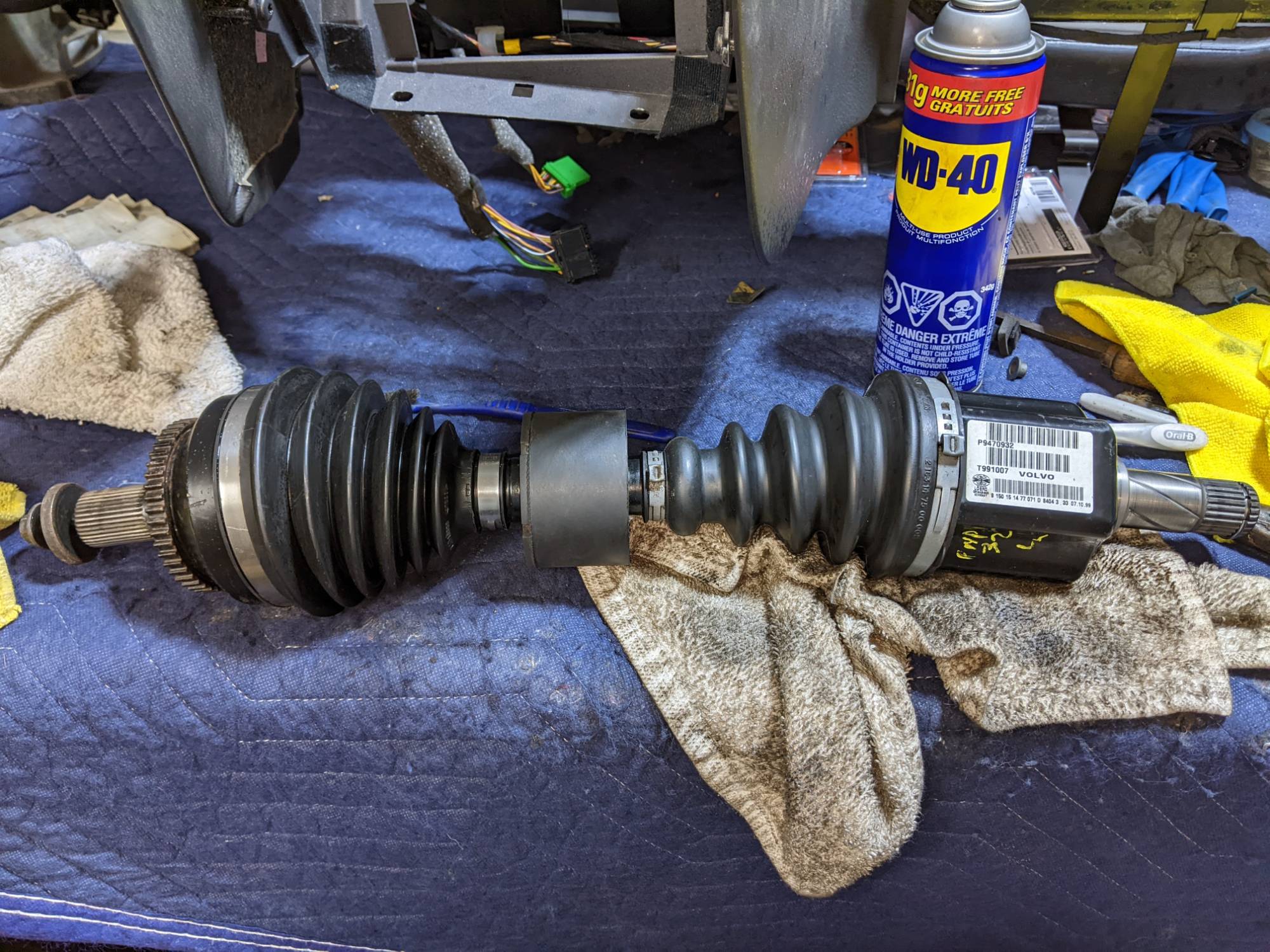 2000 V70 XC LH front axle