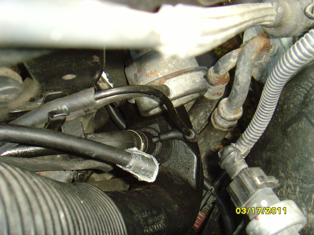 Volvo vacuum tubes 002.jpg