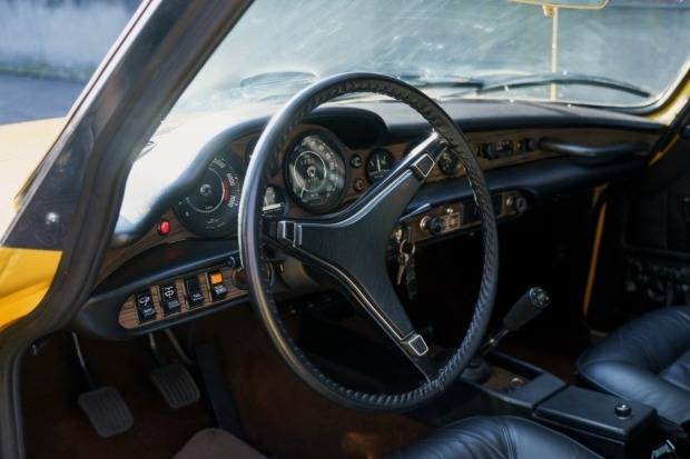 1973_volvo_1800es_int.jpg
