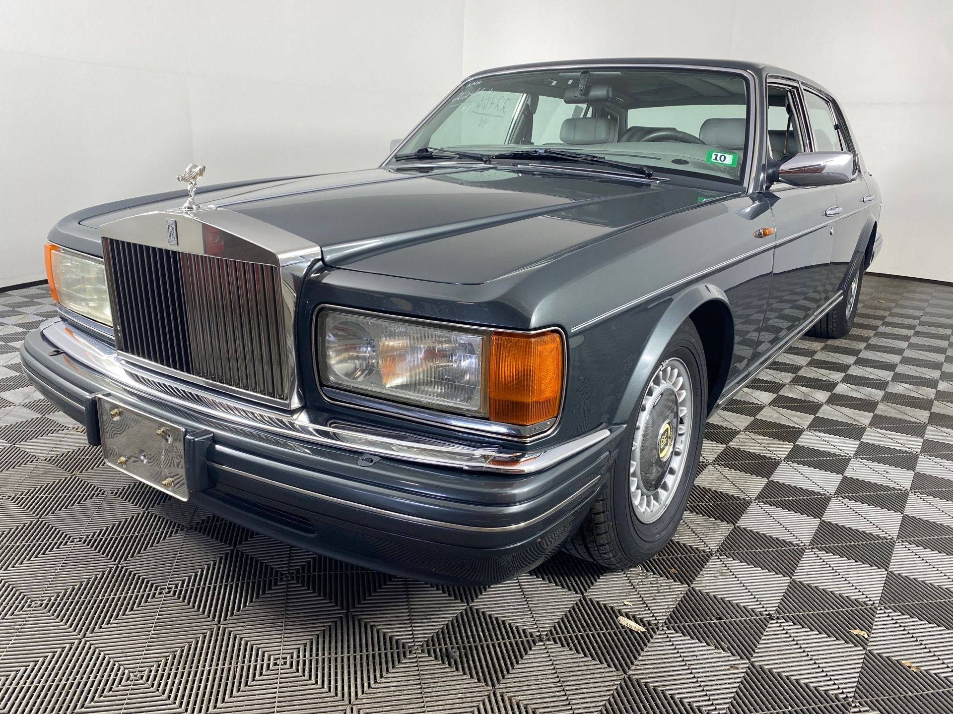 1998 Silver Spur.jpg