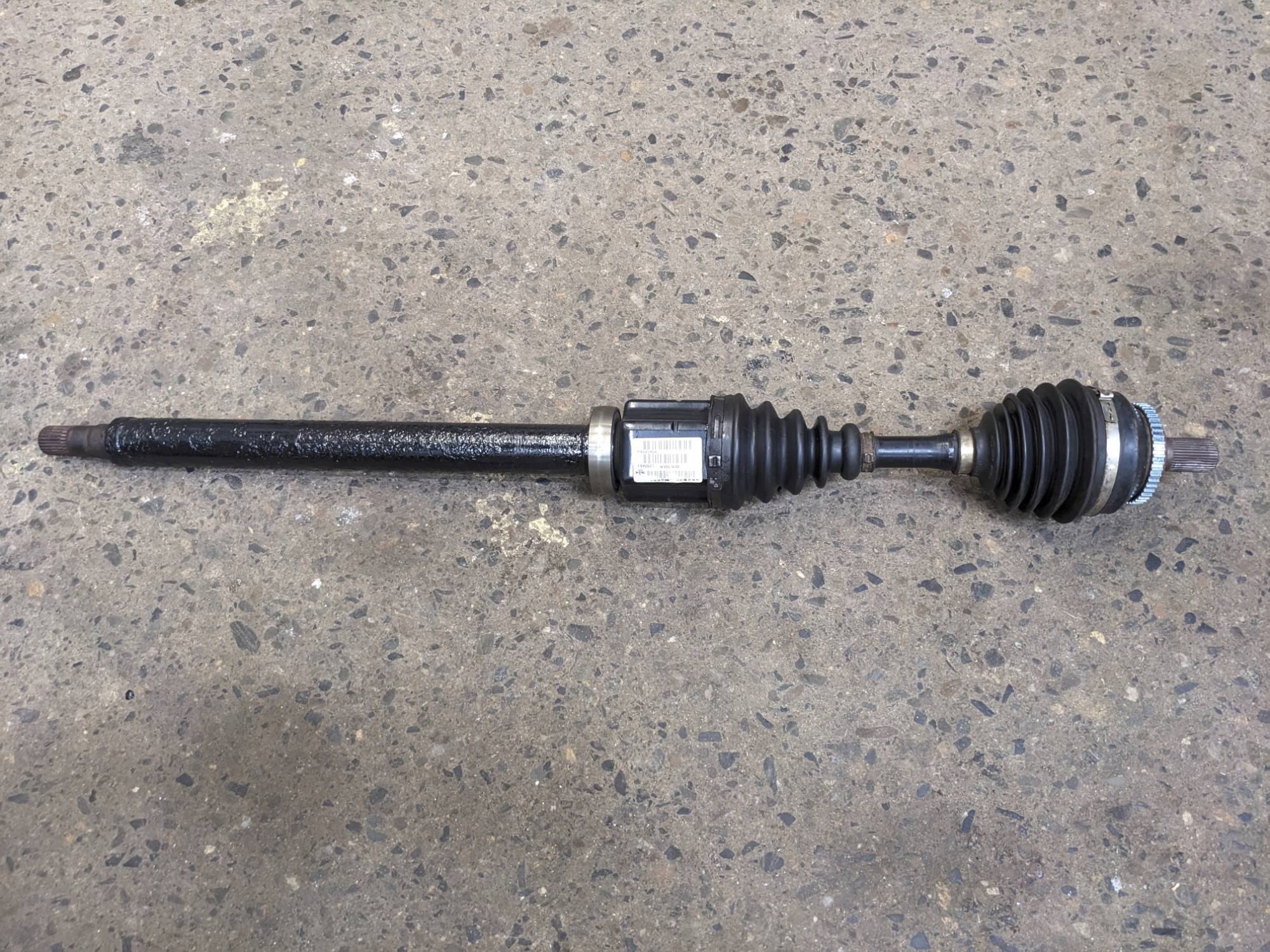 Restored 2000 V70 axle