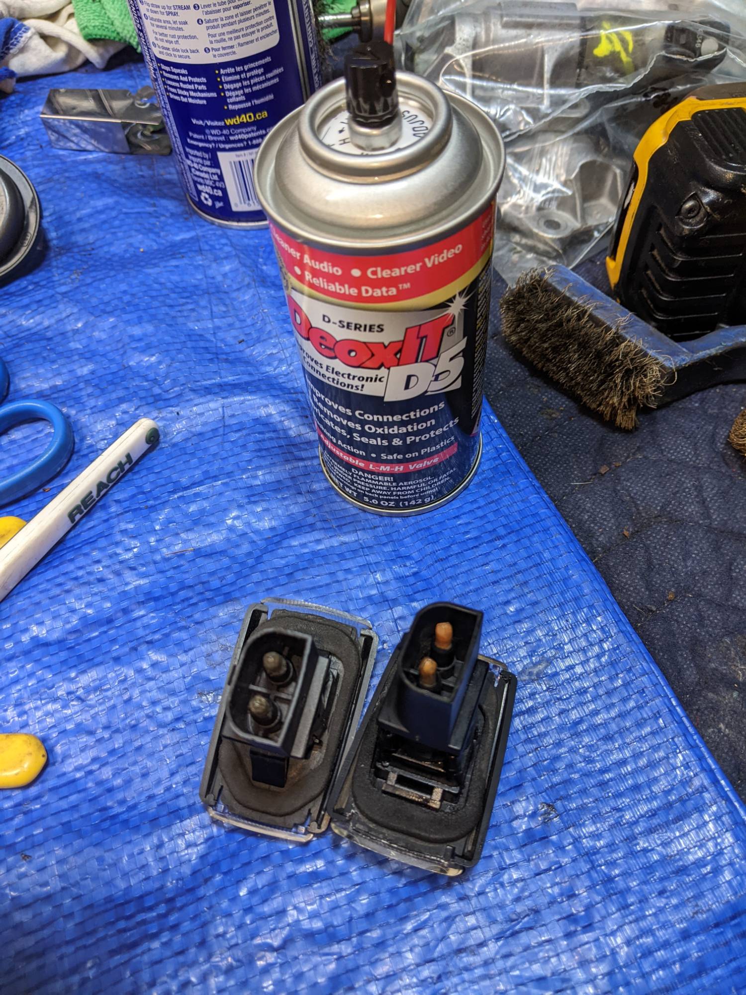 DeOxit D5 and before and after