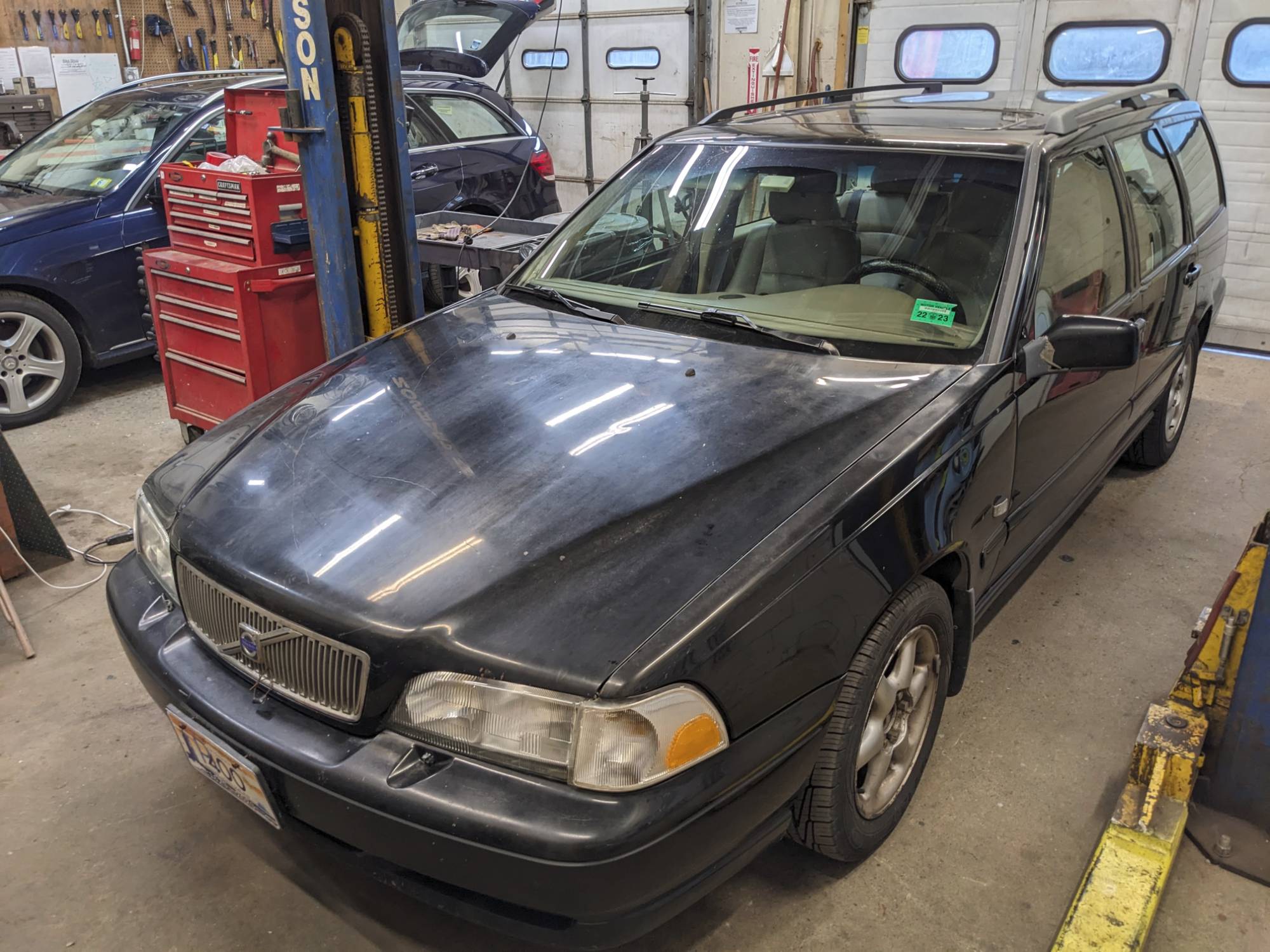 Used hood with scratches