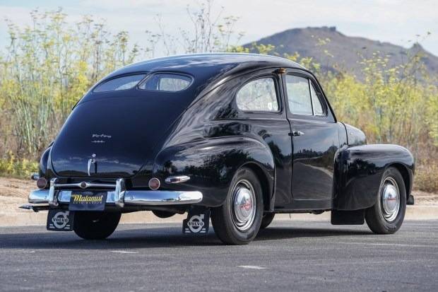 1953_volvo_pv444.jpg