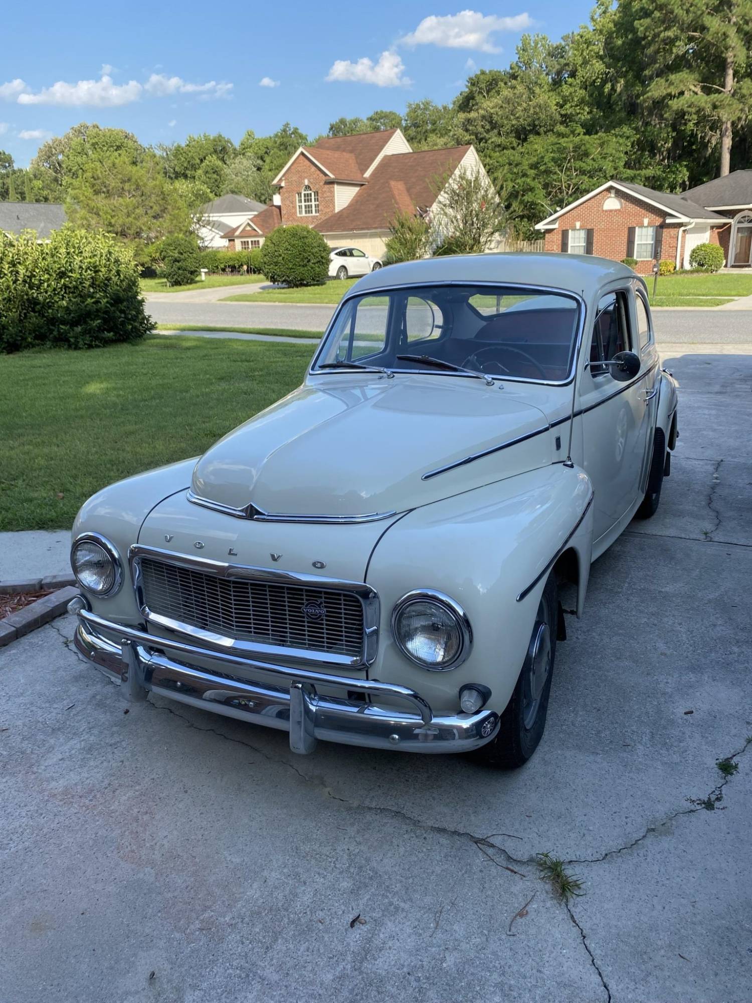 1965_volvo_pv544.jpg