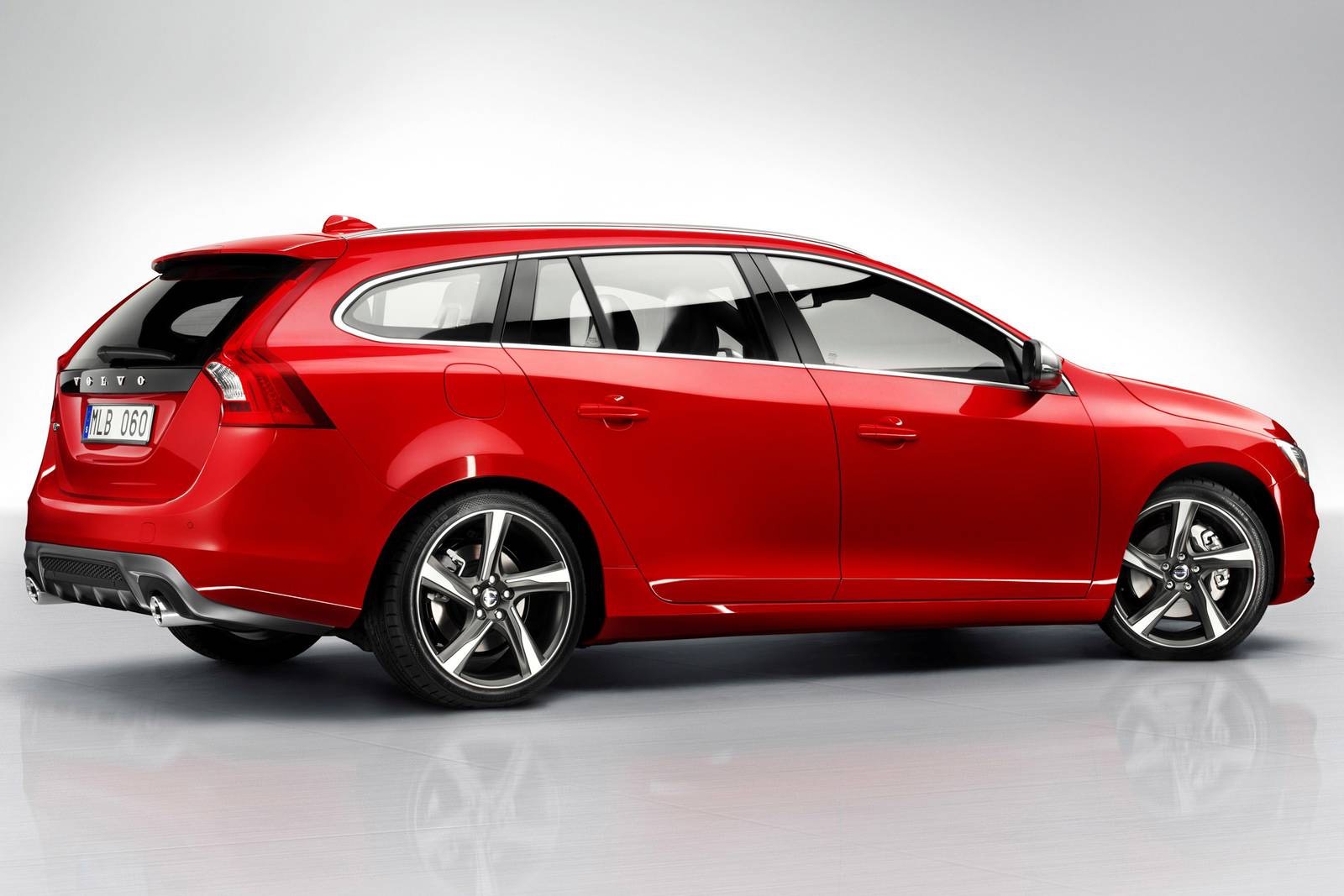 2016_volvo_v60_wagon_t6-r-design-platinum.jpg
