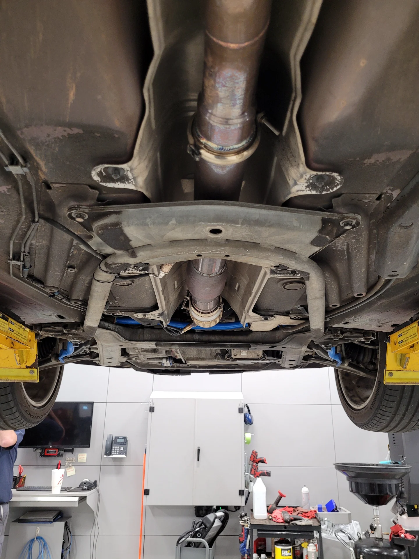 00 S70 U Chassis Brace C70.png