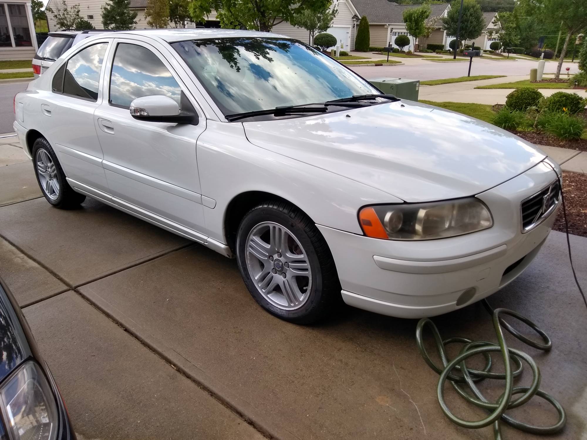 07 S60 Tire Size (2).jpg