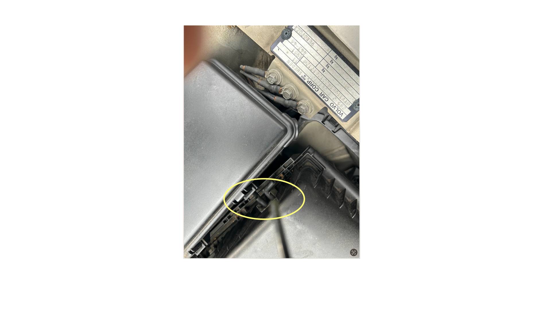 volvo v7 wire .001.jpeg