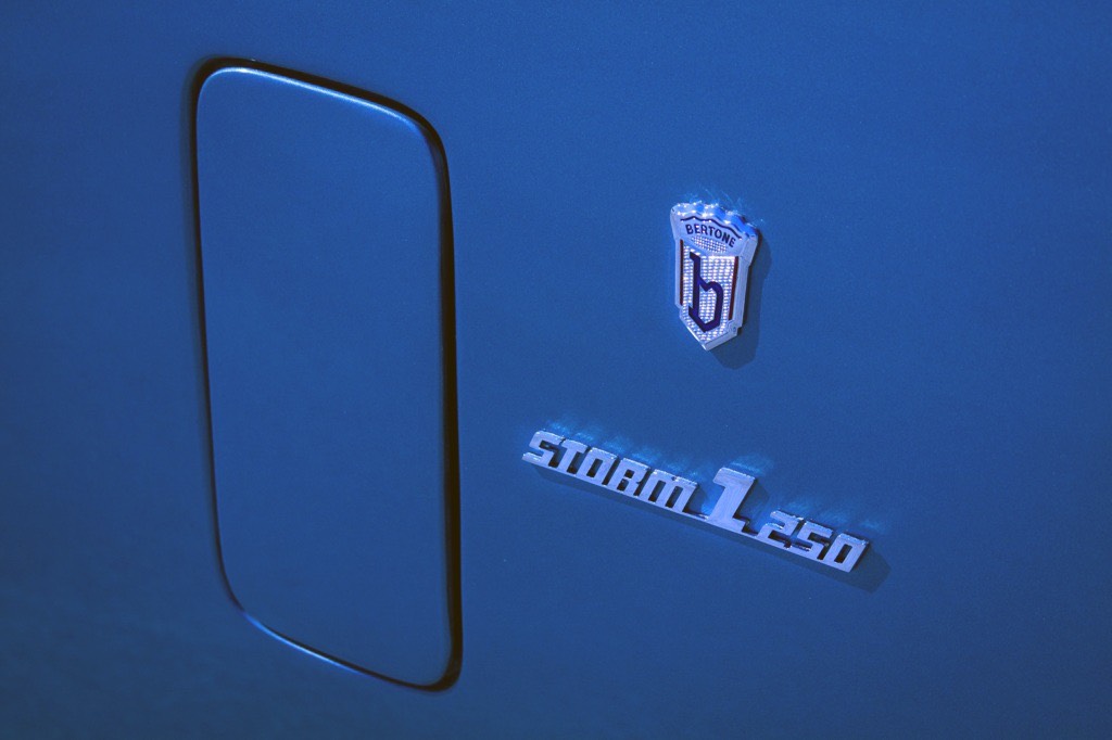 1953_dodge_storm-Z250 badges.jpg