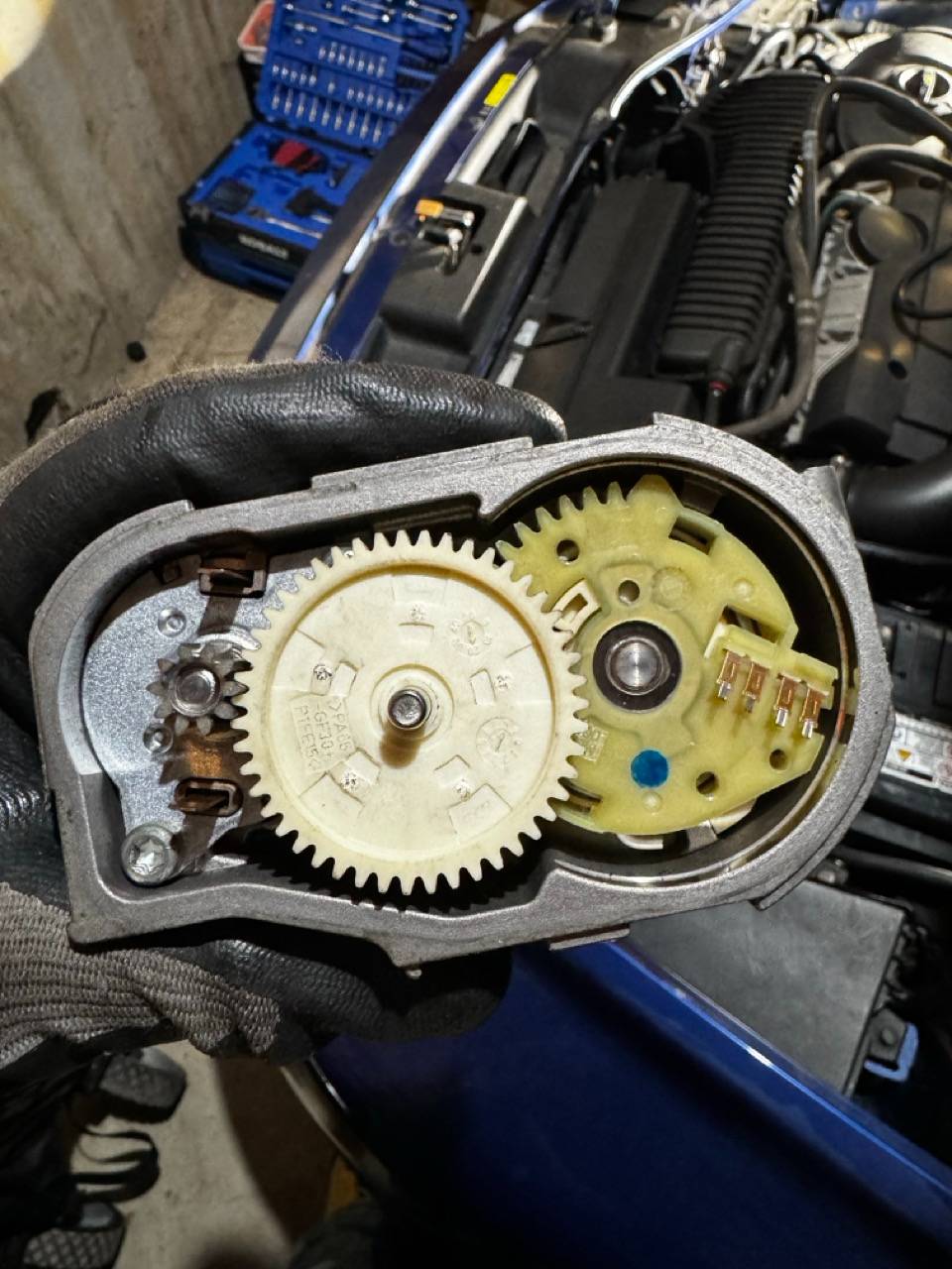 New used Throttle unit looks OK to me