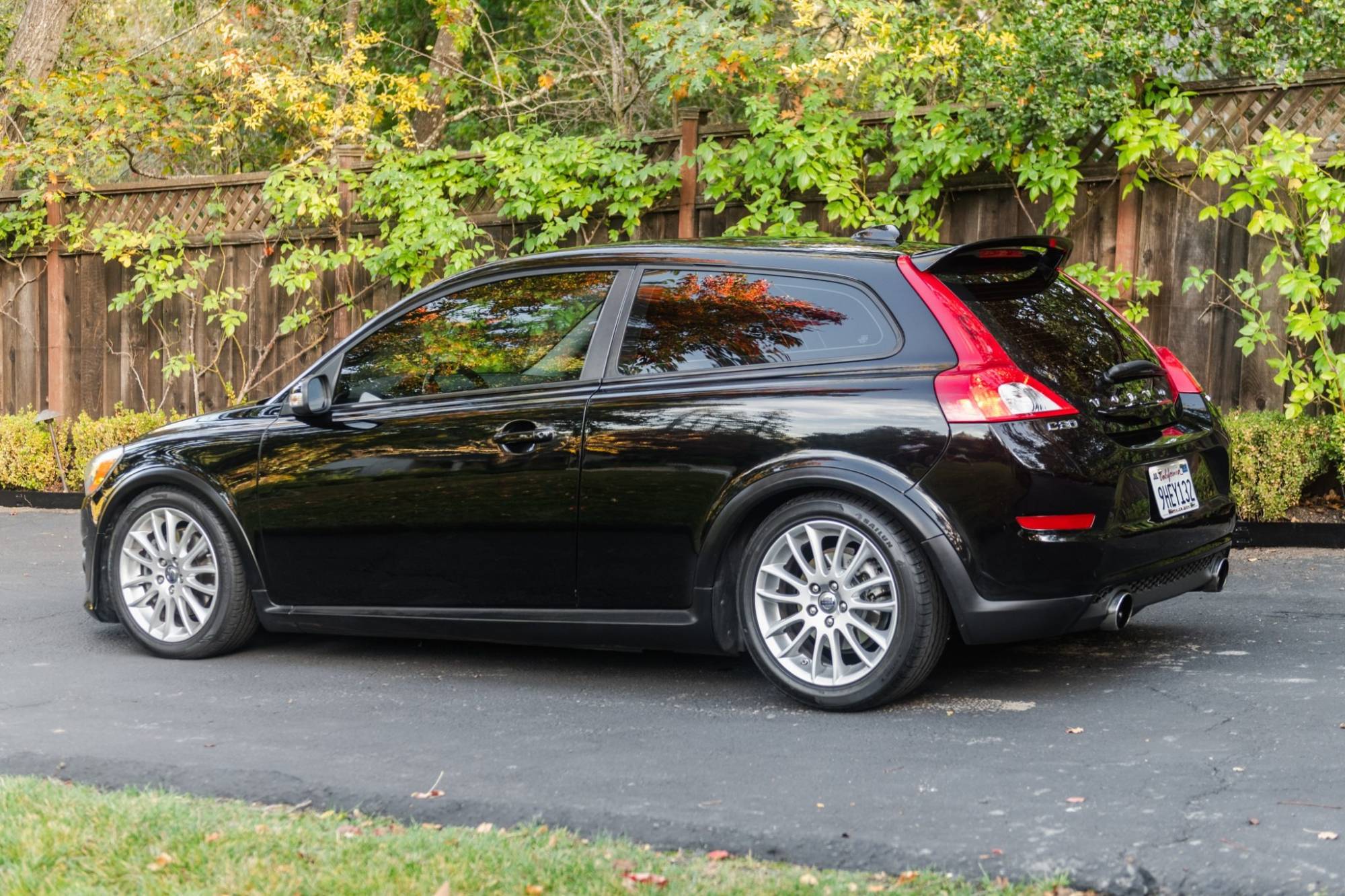 2011_volvo_c30.jpg