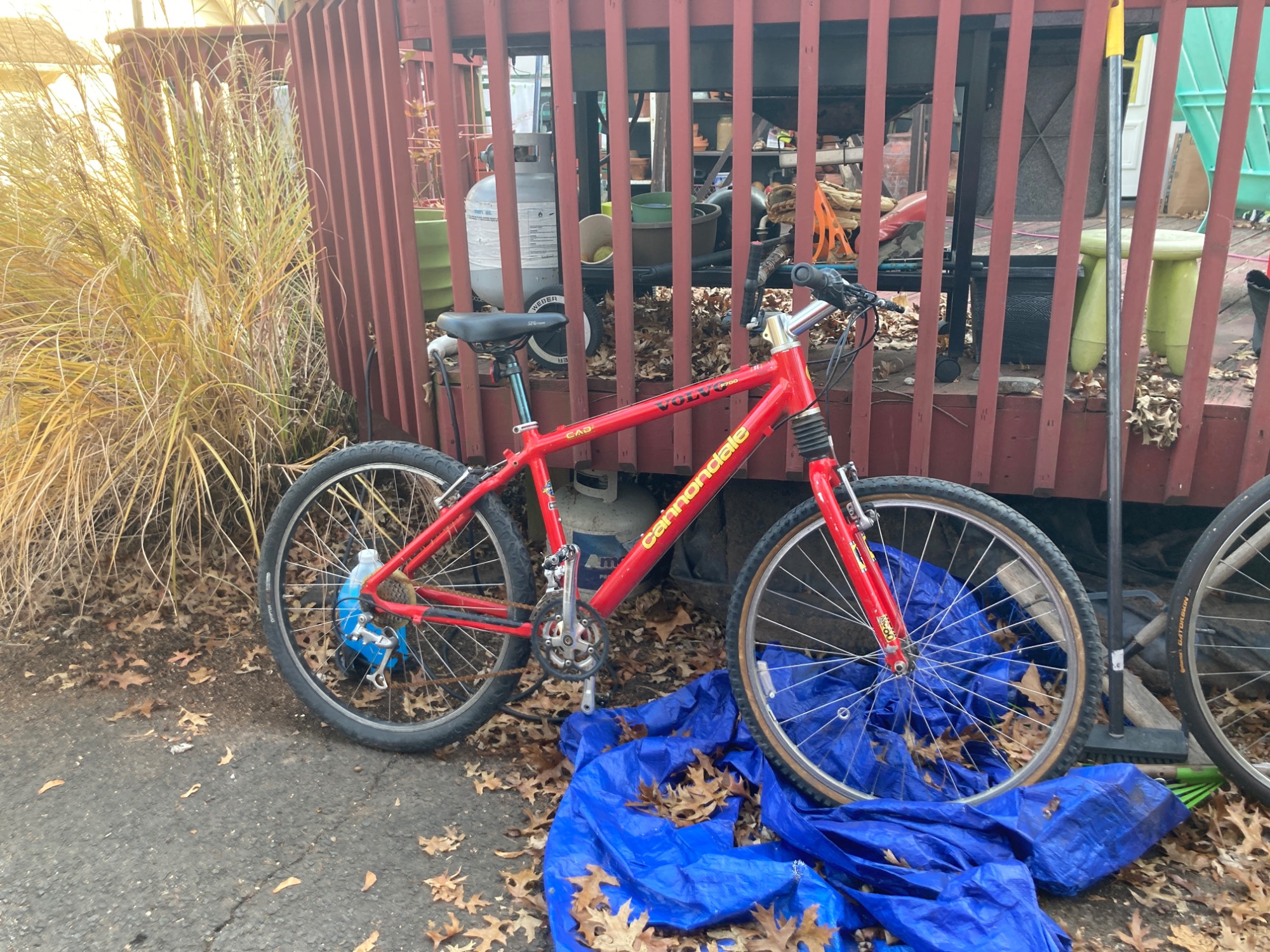 1997 Cannondale F700 in red with Volvo logo