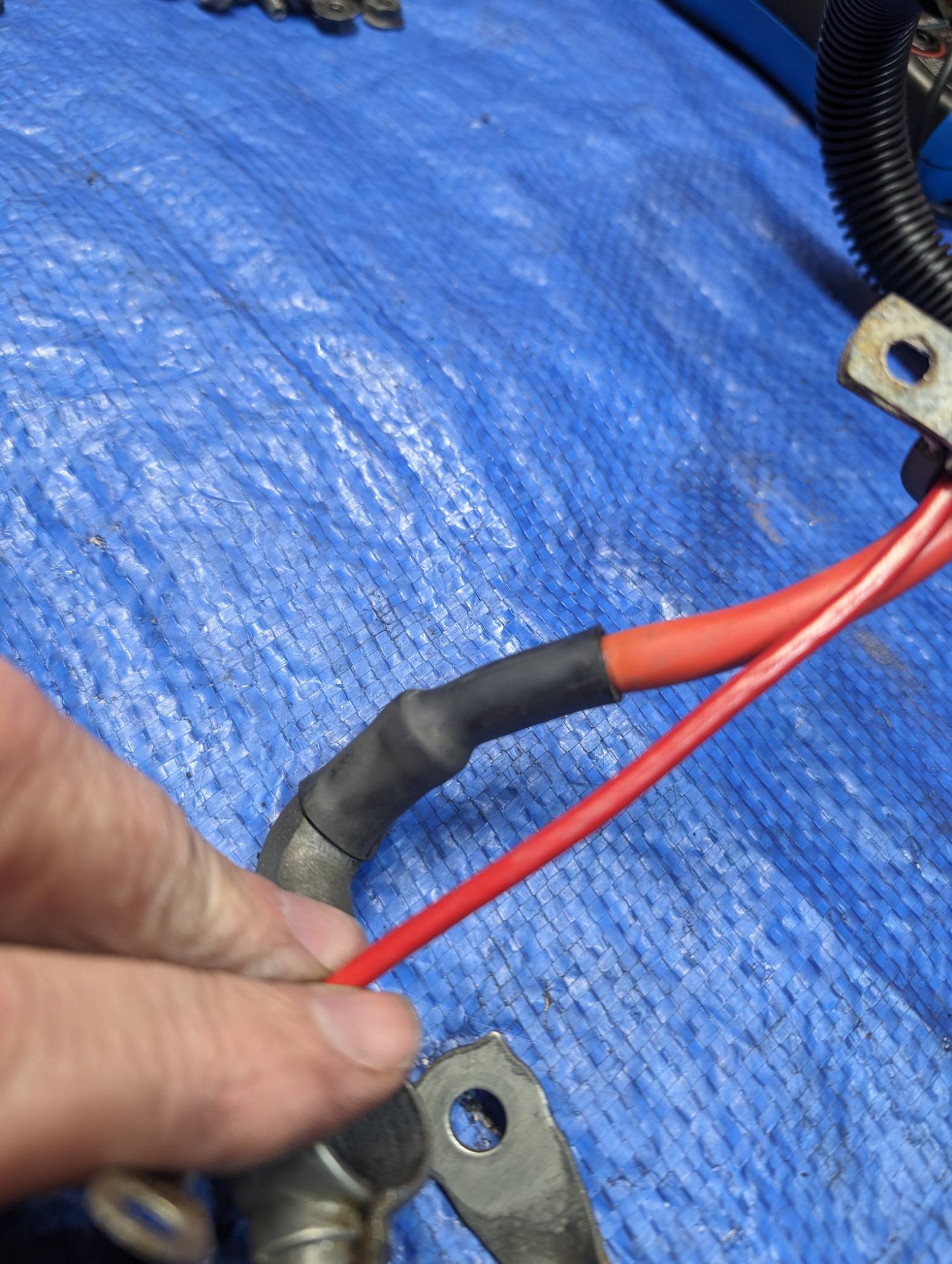 850 extra wire +ve wire