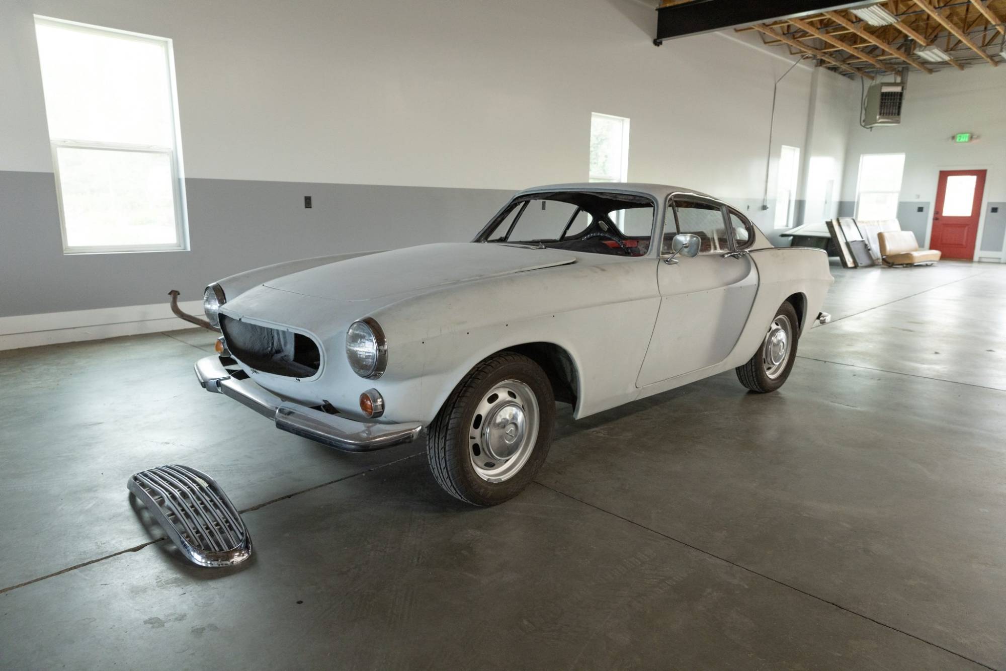 1968_volvo_1800s_project.jpg
