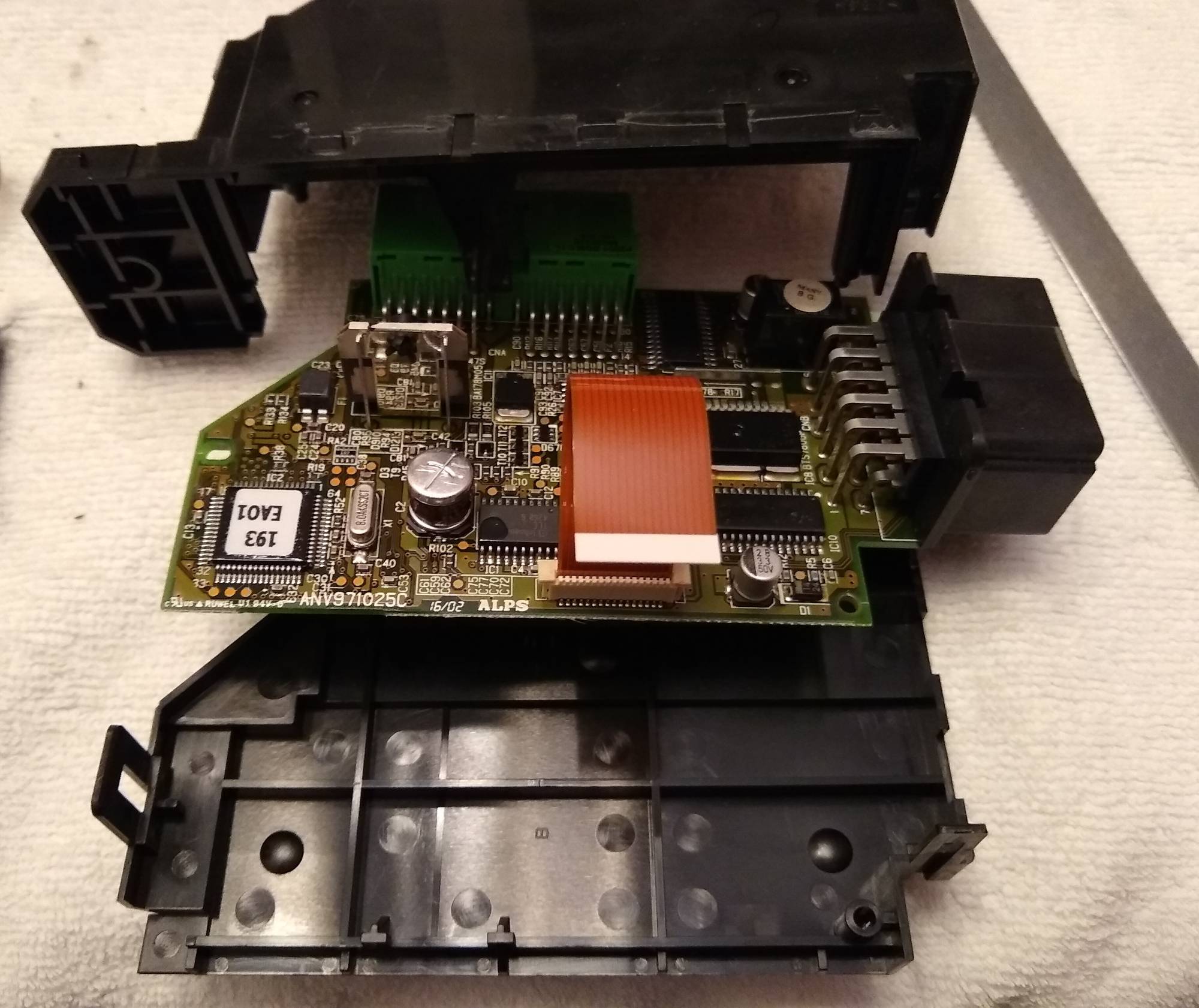 Driver's Window Switch 4 Main Board.jpg