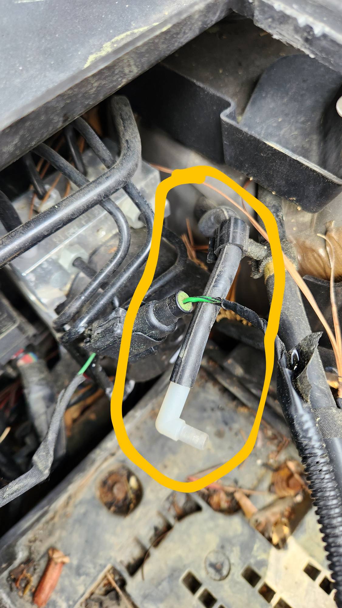 Mysterious hose and connector