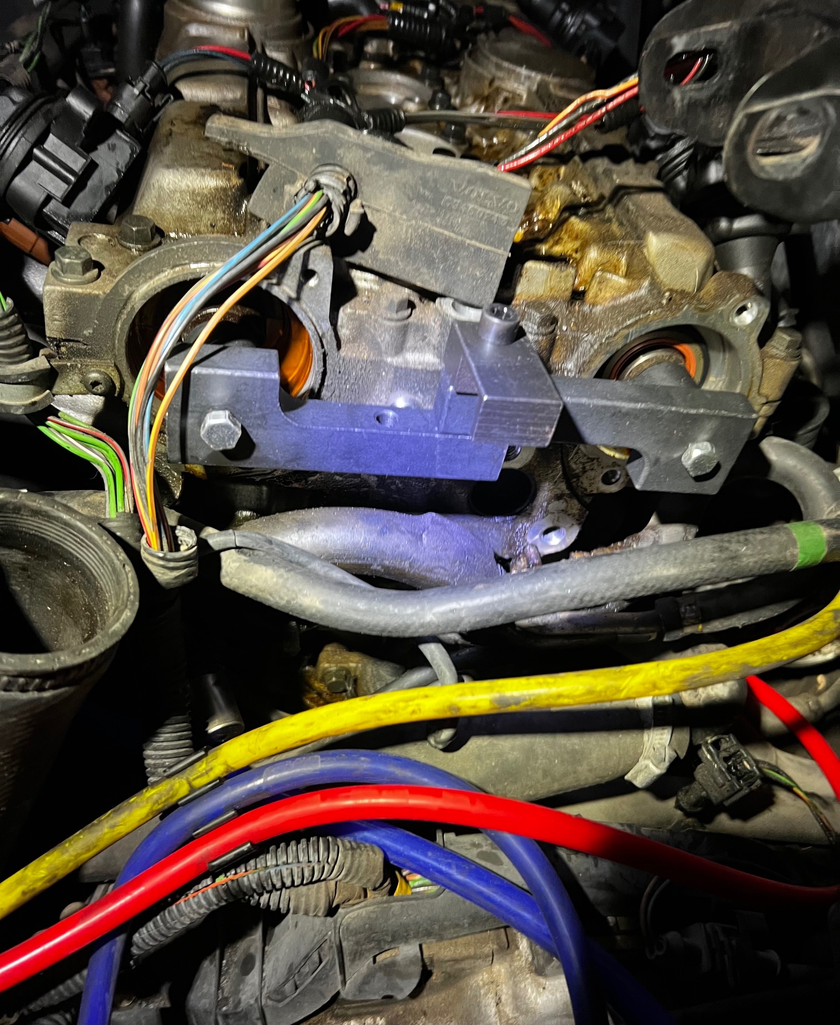 Camshaft locking tool in place