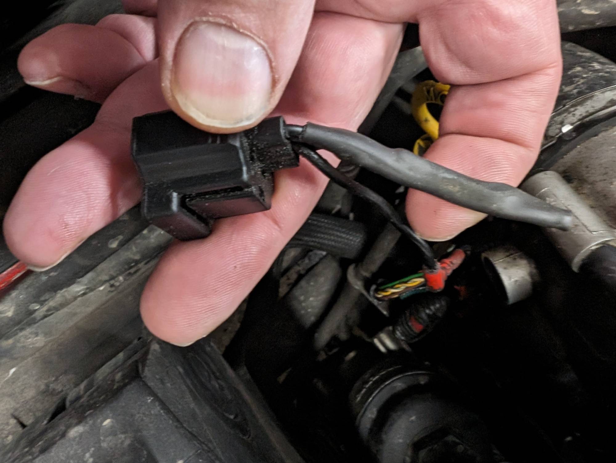 connector to alternator (2)