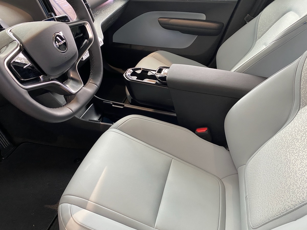 EX30 pre-production sample (19).jpeg