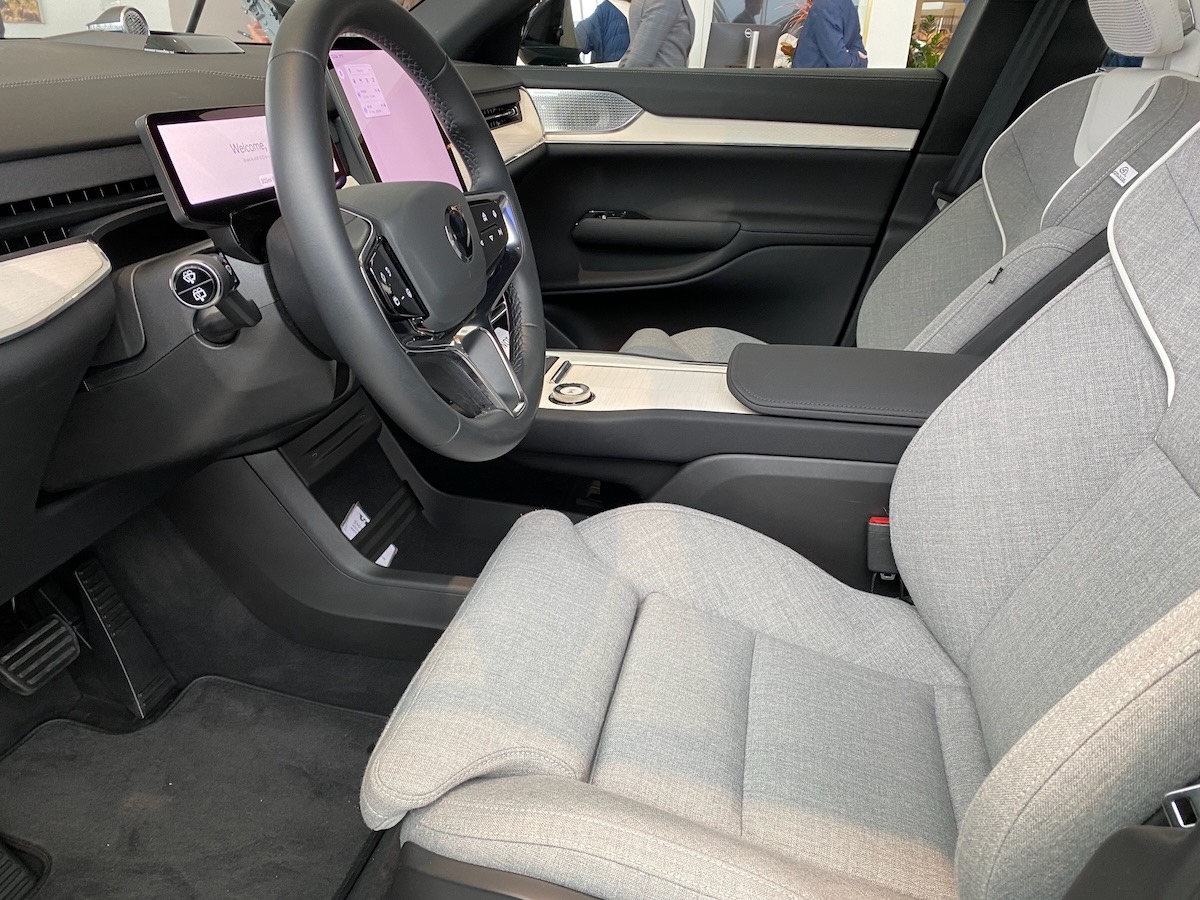 EX90 pre-production sample (6).jpeg