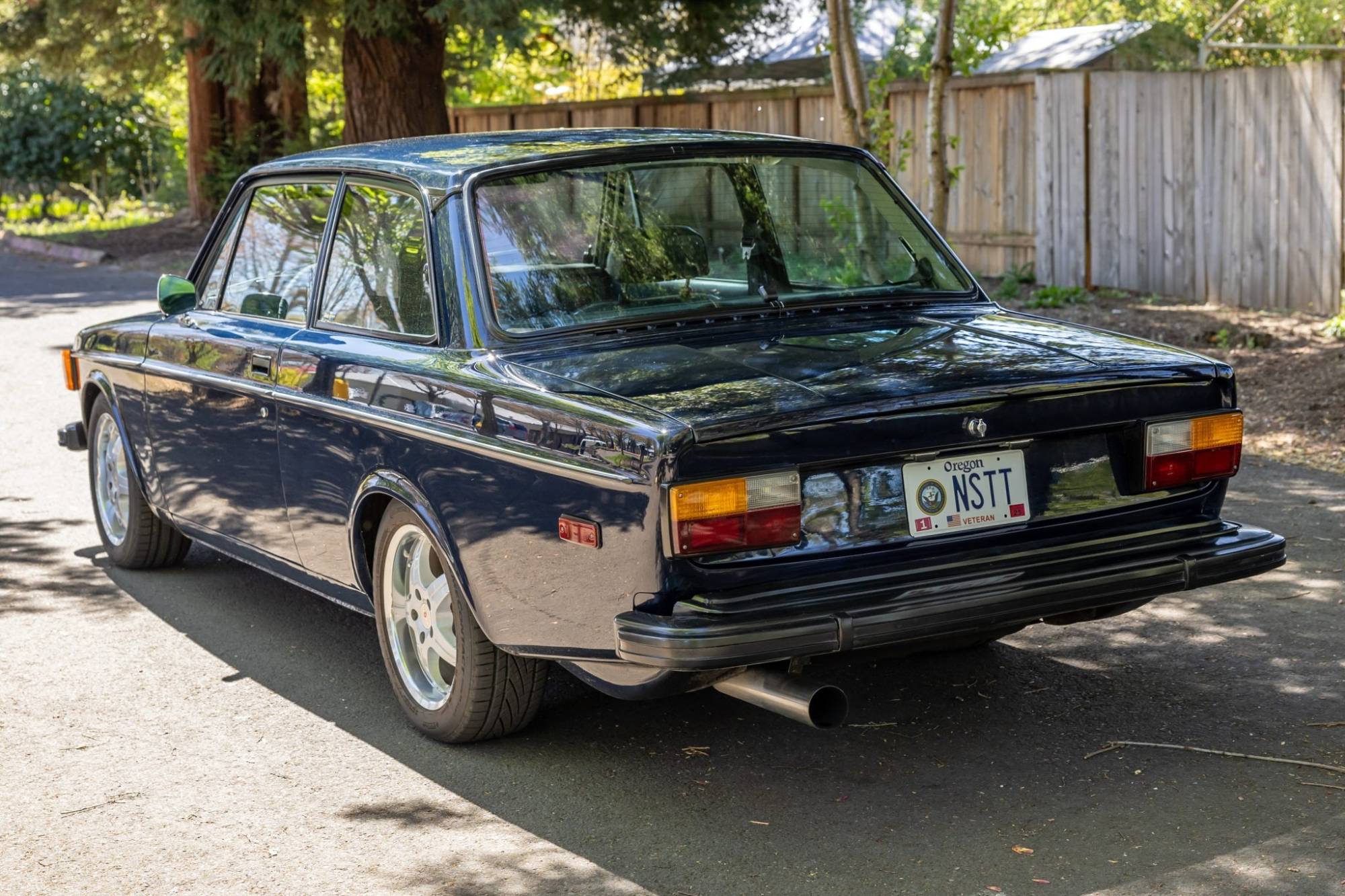 1972_volvo_142_4speed.jpg