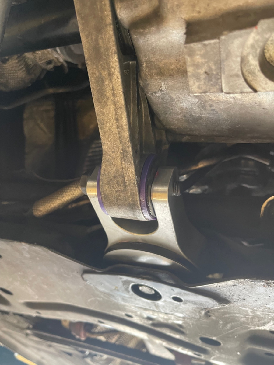 Lower torque mount
